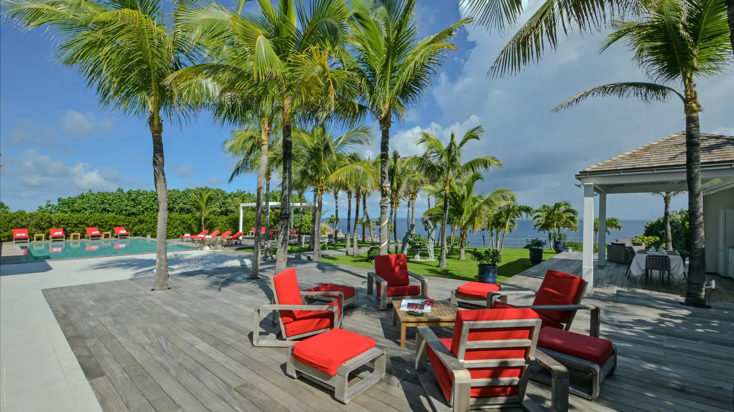 Exquisite Paradise Villa with Private Pool and Fitness Center — photograph 3