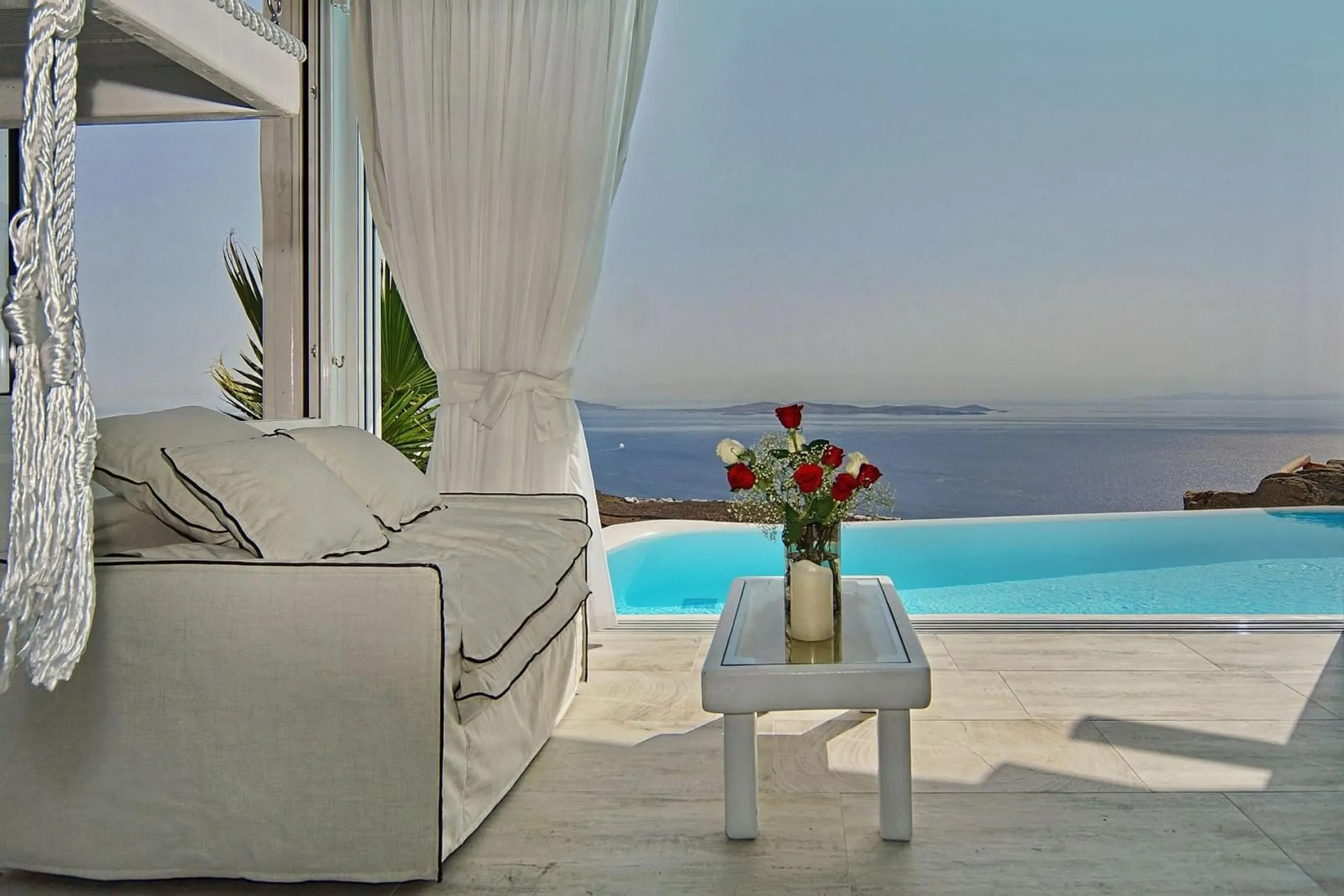 Ultimate Indulgence with Captivating Views with Private Heated Pool and Jacuzzi — photograph 2