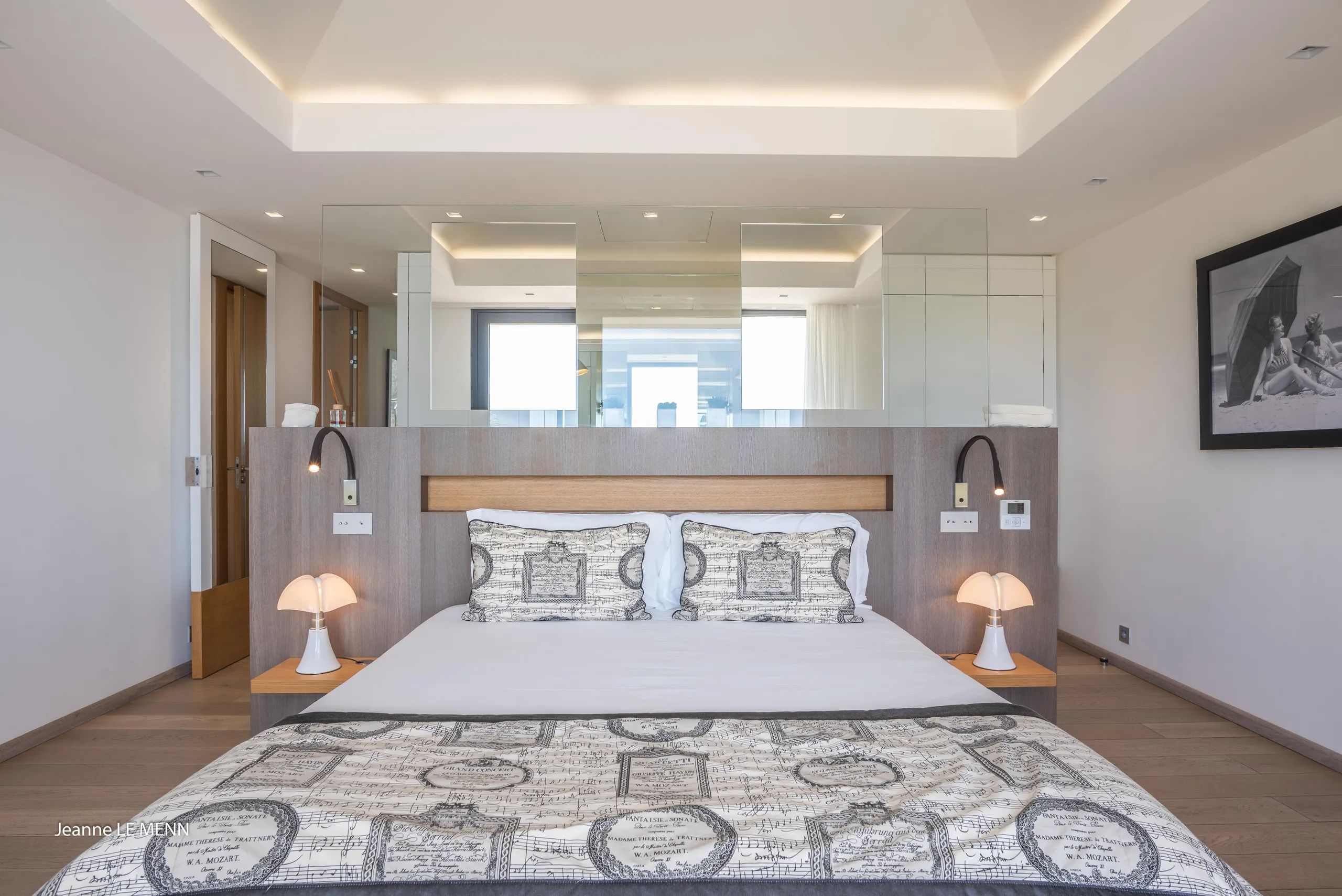 Invigorating Seaview Villa with Infinity Pool and Fitness Room — photograph 7