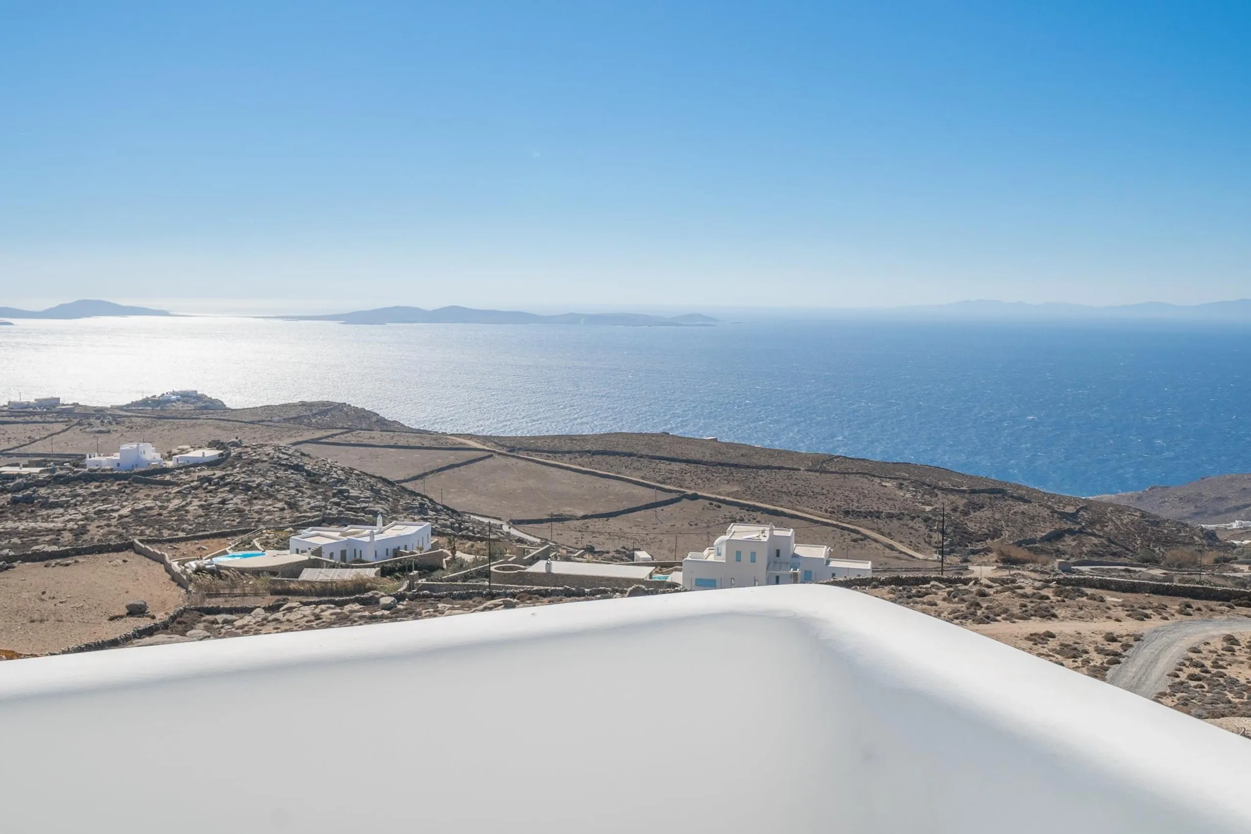 Palatial Luxury Estate in Mykonos with Private Pool — photograph 8