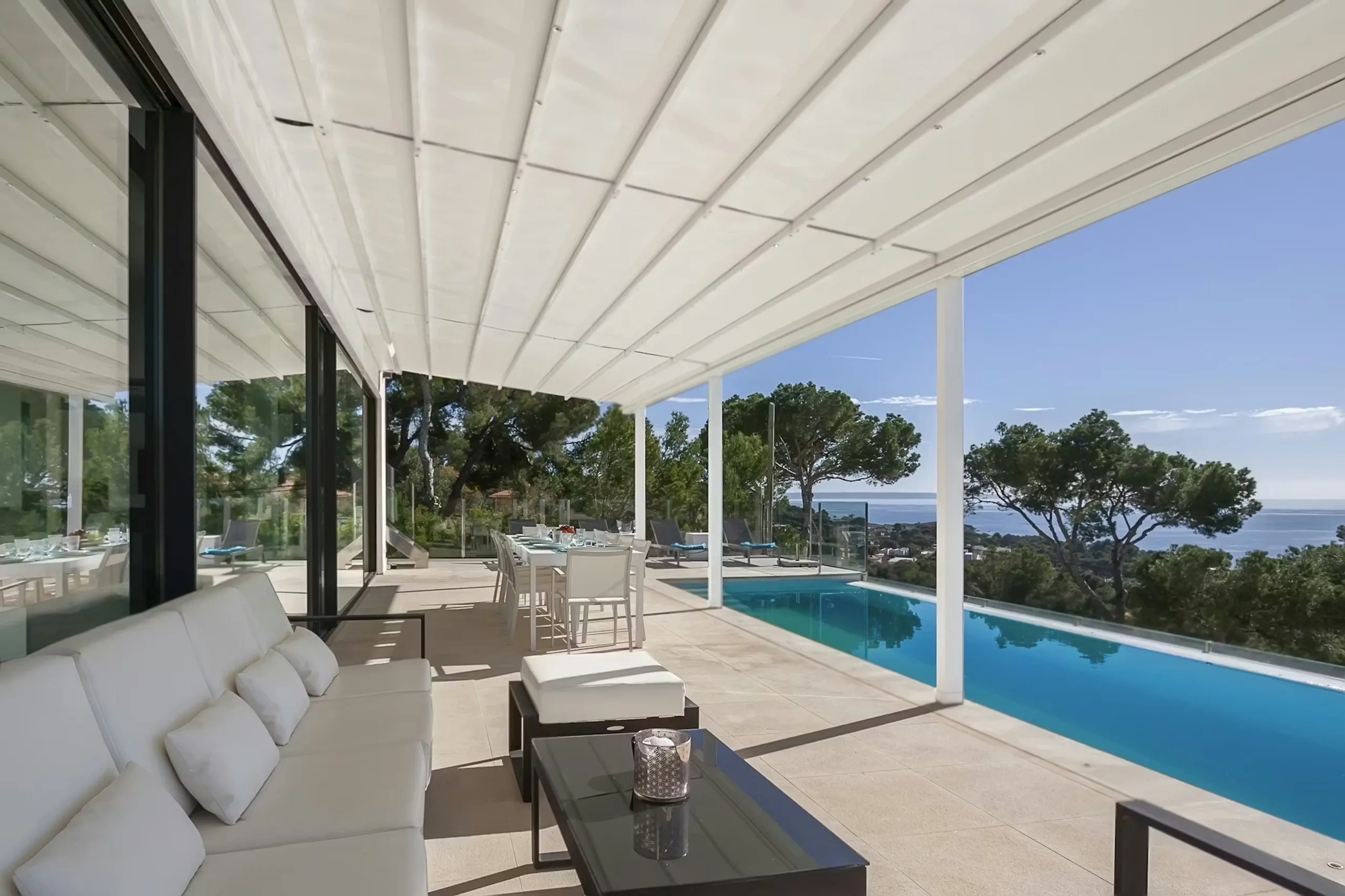Gleaming Coastal Escape with Infinity Pool and Endless Views, Mallorca