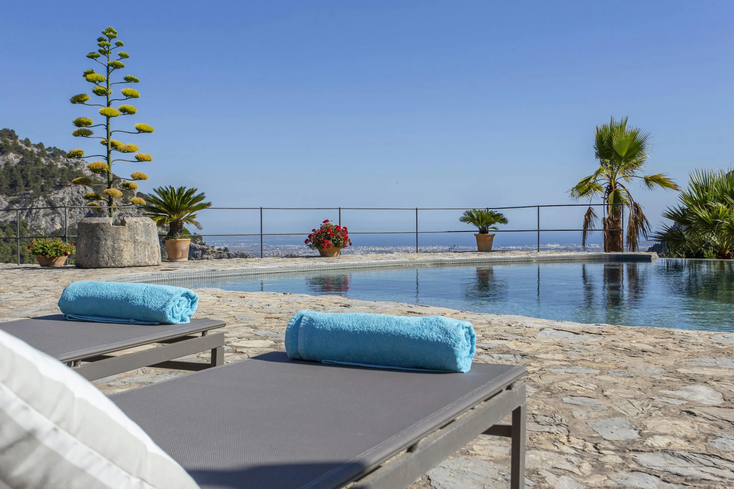 Exceptional Mallorca Estate with Private Pool and Ocean Views — photograph 10