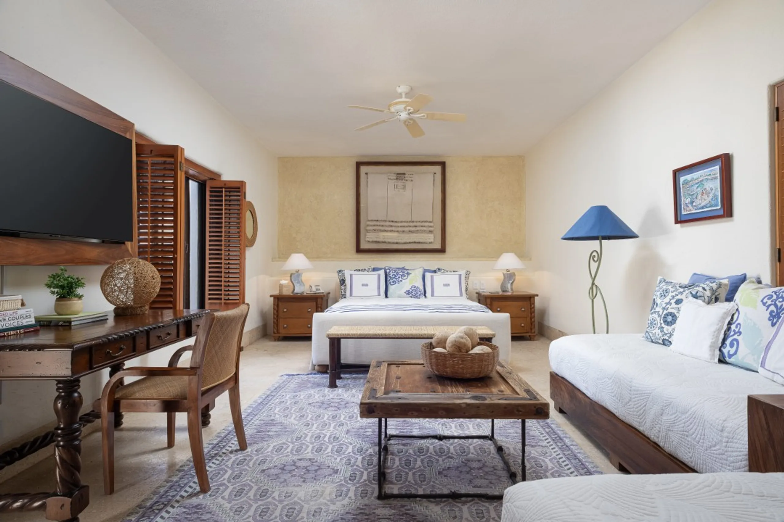 Oceanfront 4-Bedroom Villa with Private Pool and Resort Access — photograph 10