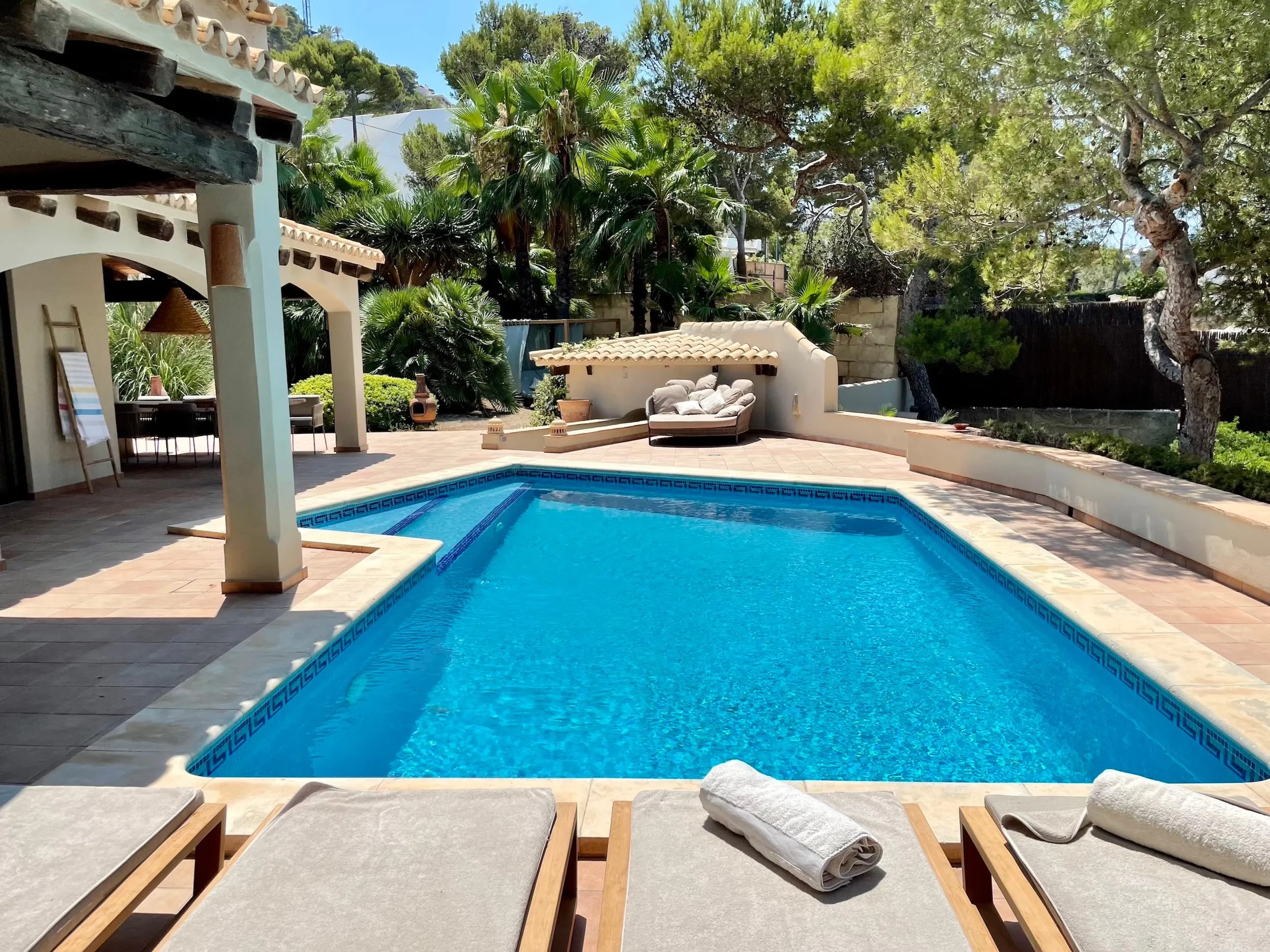 Palma Paradise Palace Estate with Resort Pool and Ocean Views — photograph 4