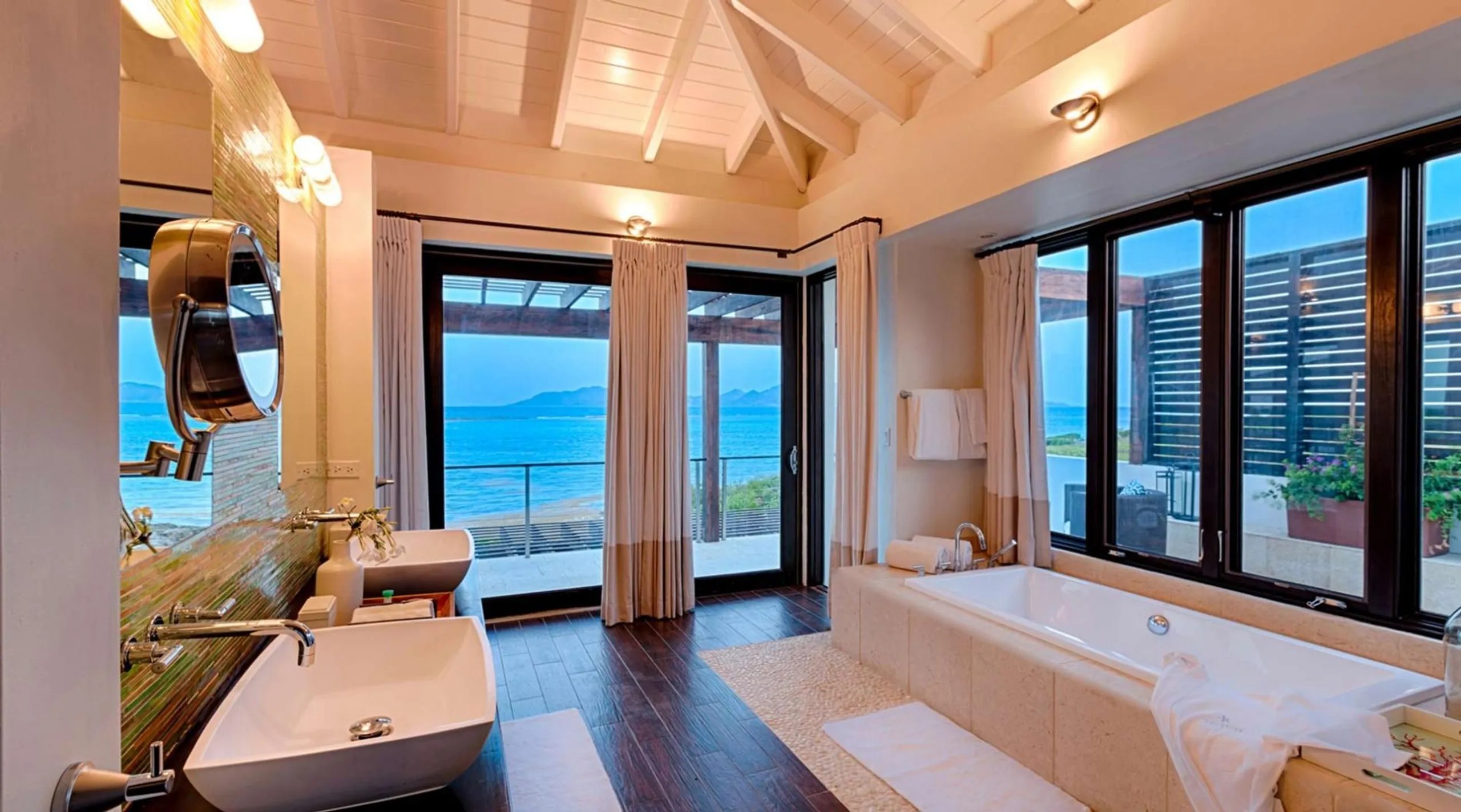 Kamique Villas Triton — photograph 12