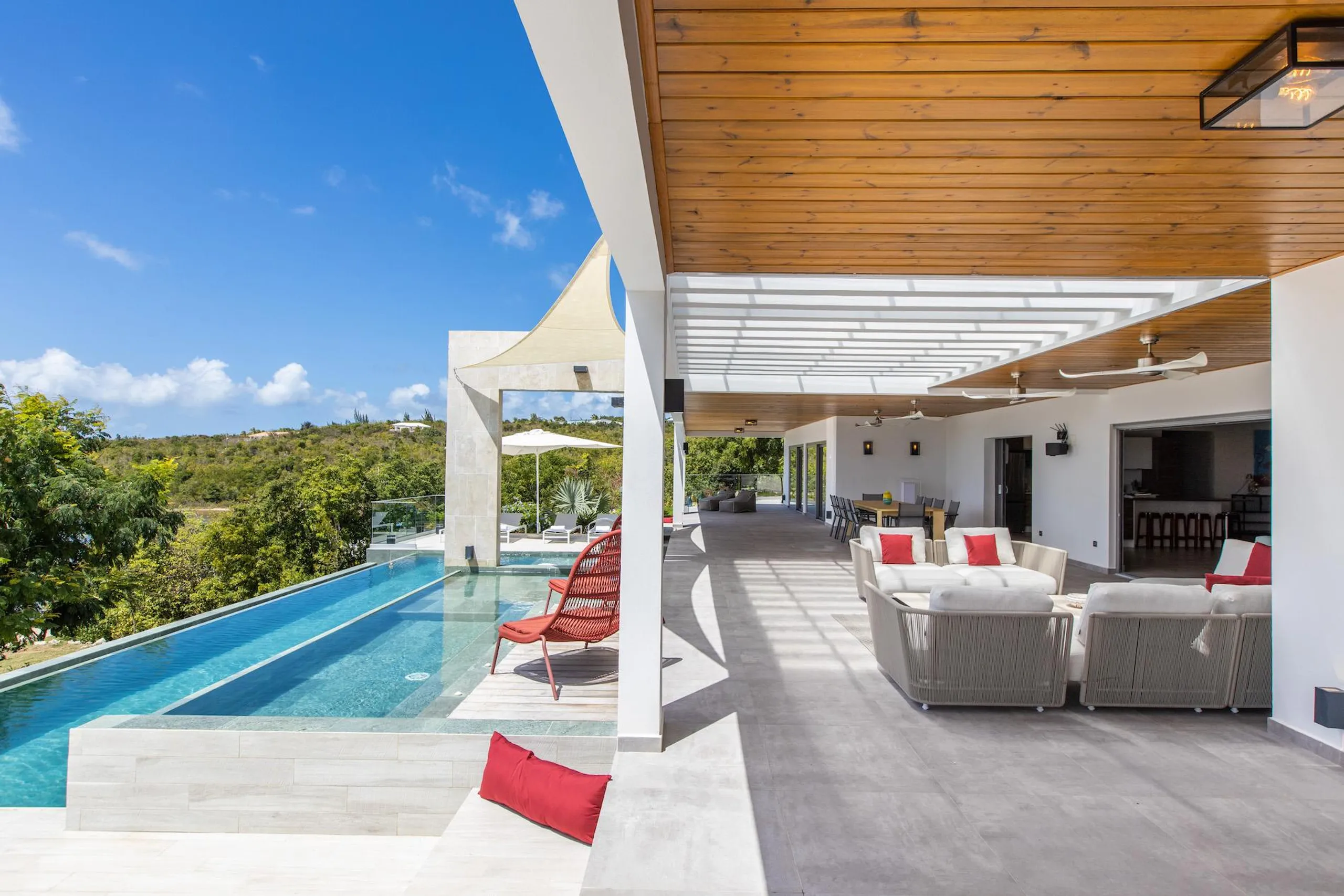 Impeccably Designed Villa with Private Pool, Immersive Living Space, and Stunning Views, Terres Basses