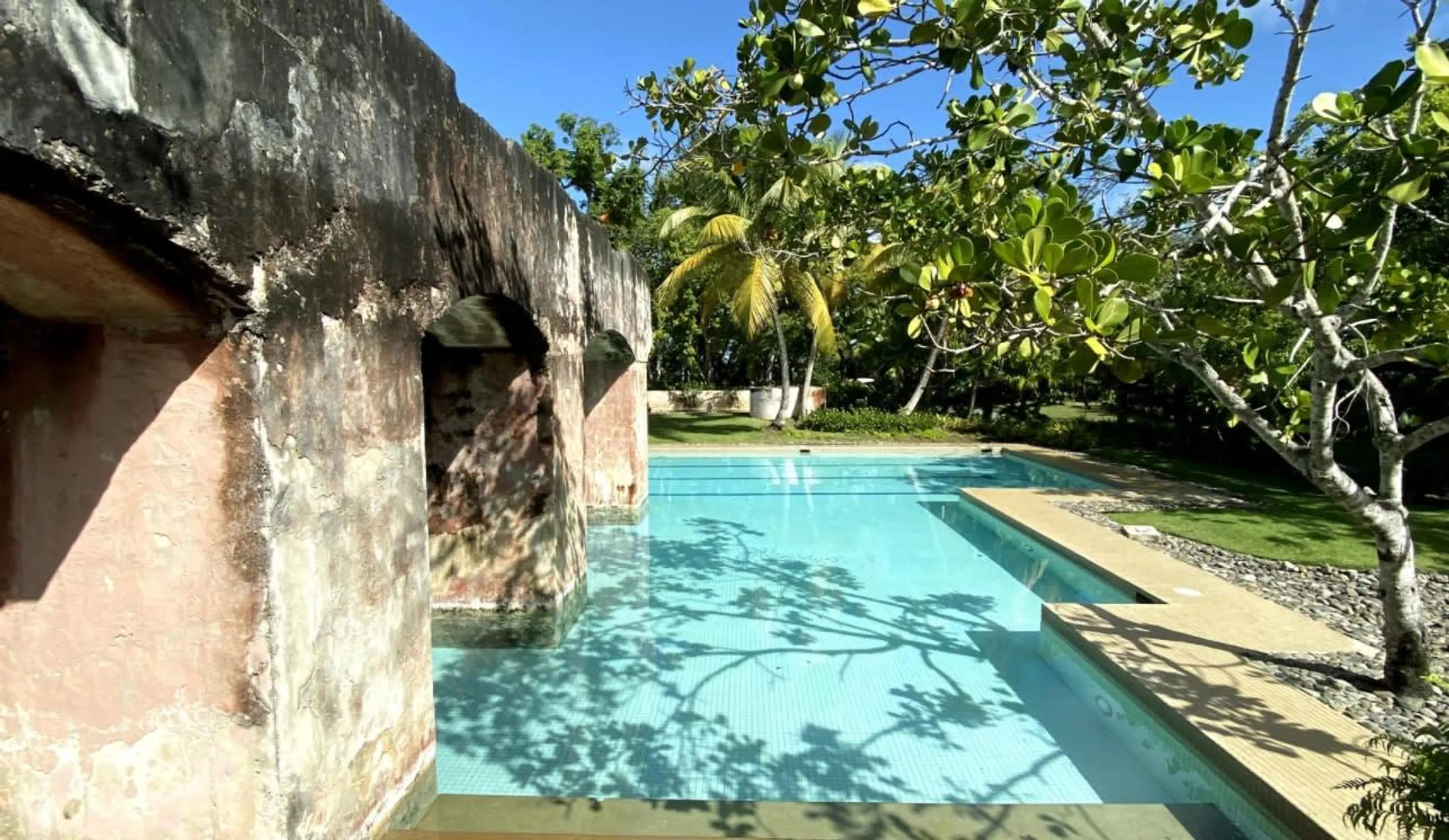Spectacular Getaway Villa In Tranquil Location — photograph 3