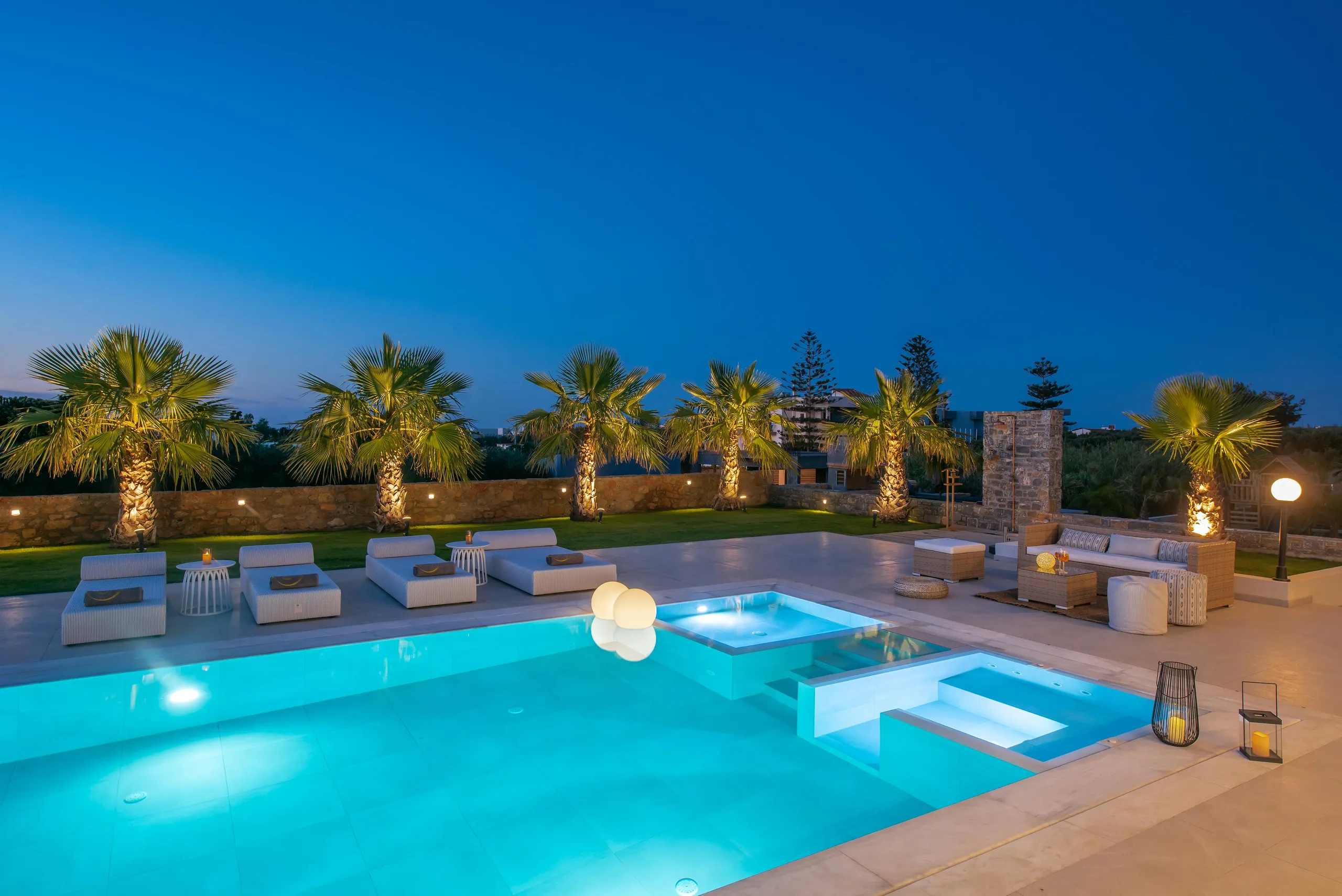 Eco-Friendly Villa with Big Private Pool, Jacuzzi, and Mediterranean Sea Access in Crete Island — photograph 3