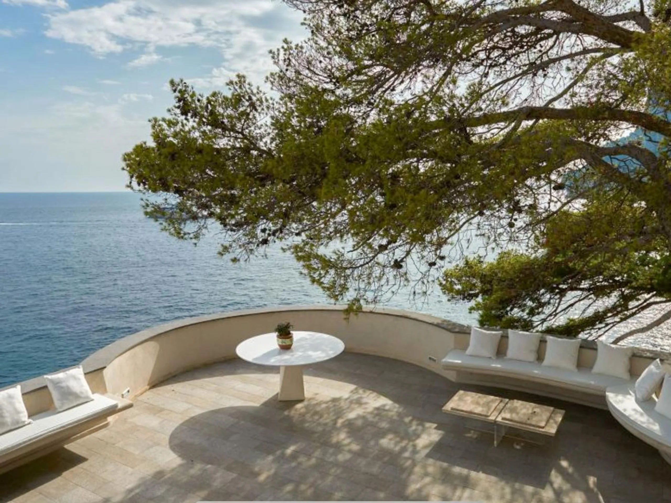 Superb Cliside Villa with Alfresco Dining and Unparalleled Capri Coast Views — photograph 6