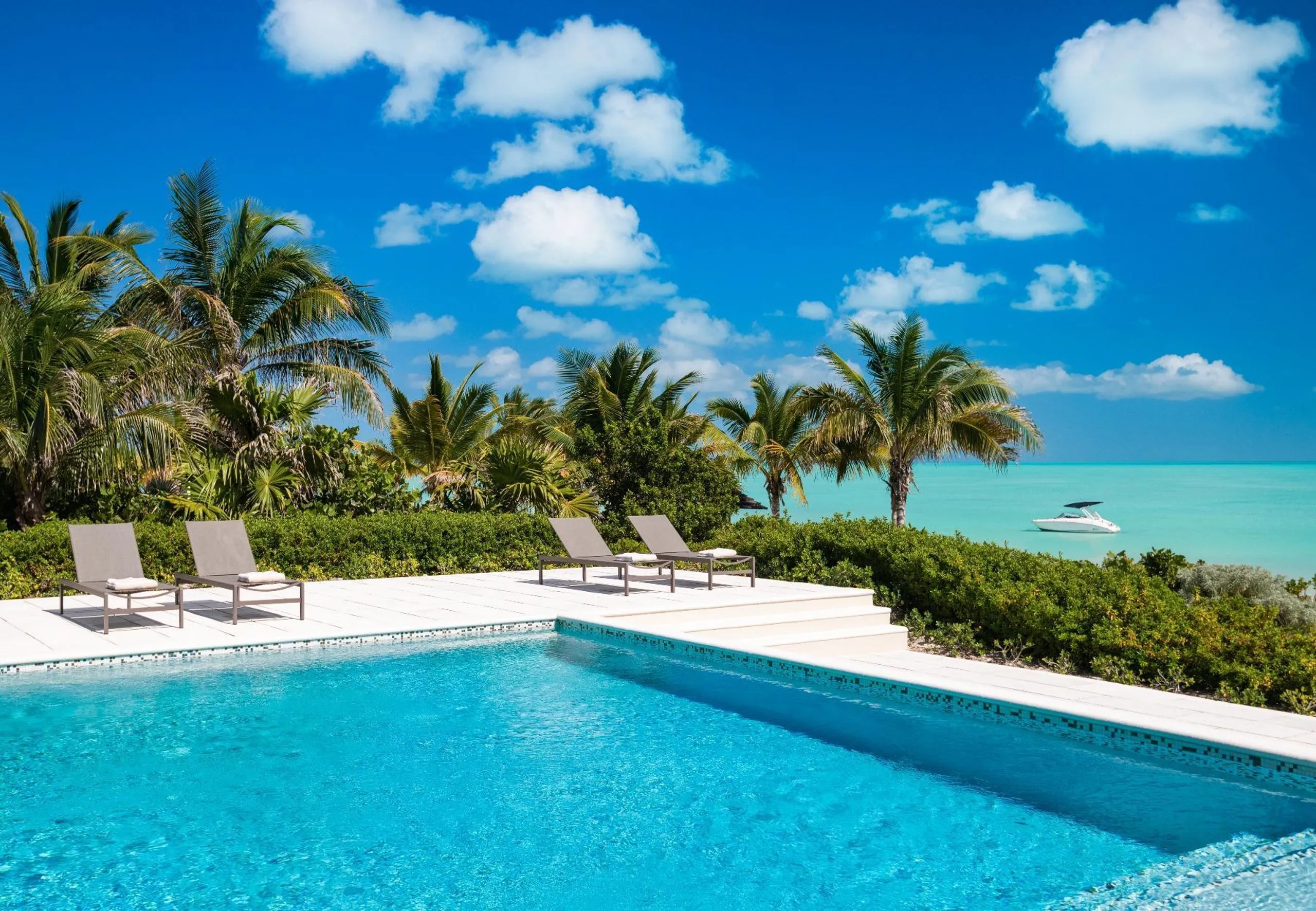 Elegant Architectural Contemporary Villa with Private Pool and Views of the Caribbean — photograph 8
