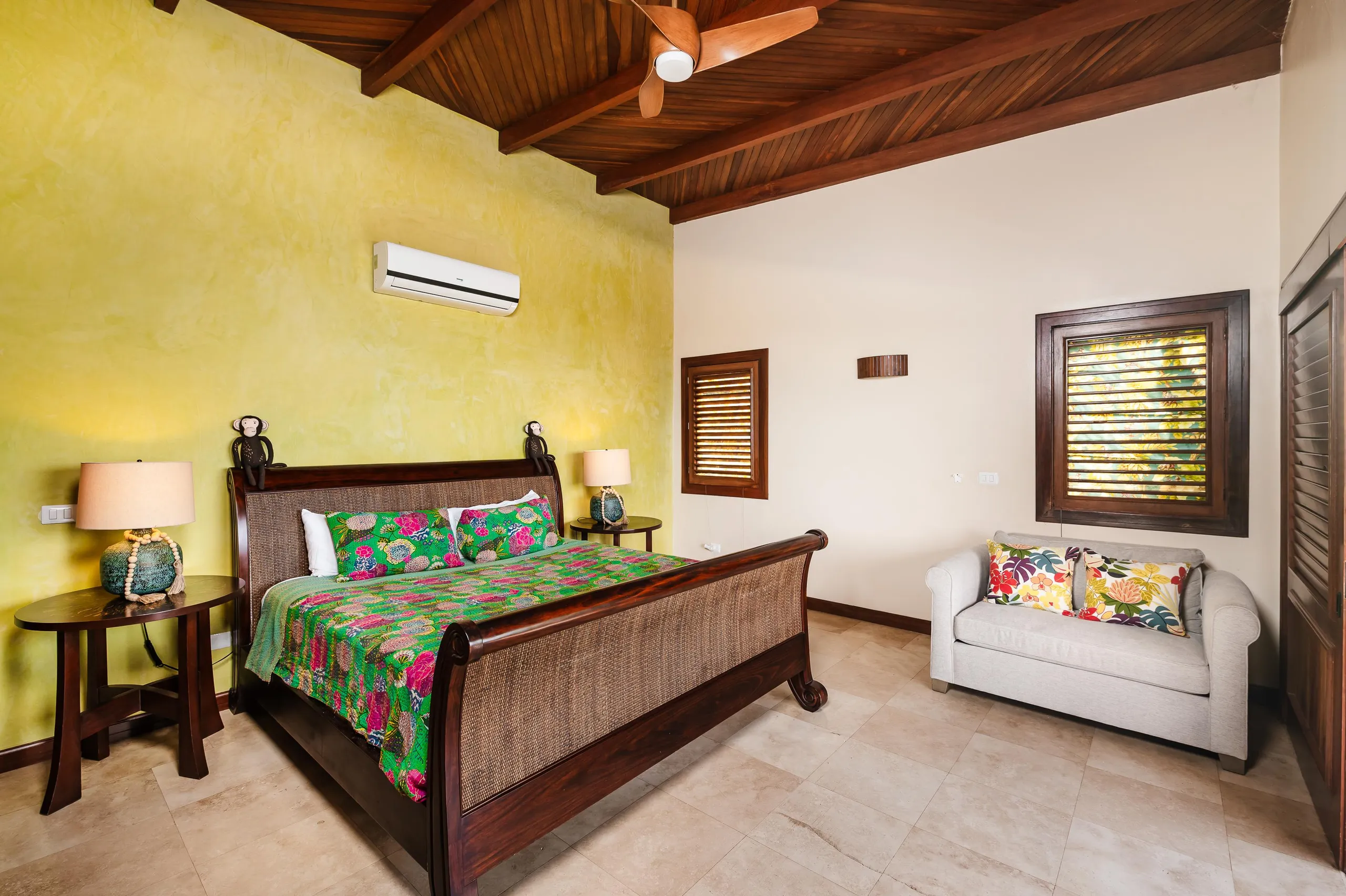 Rejuvenating Tamarindo Estate with Private Pool and Garden Grounds — photograph 5