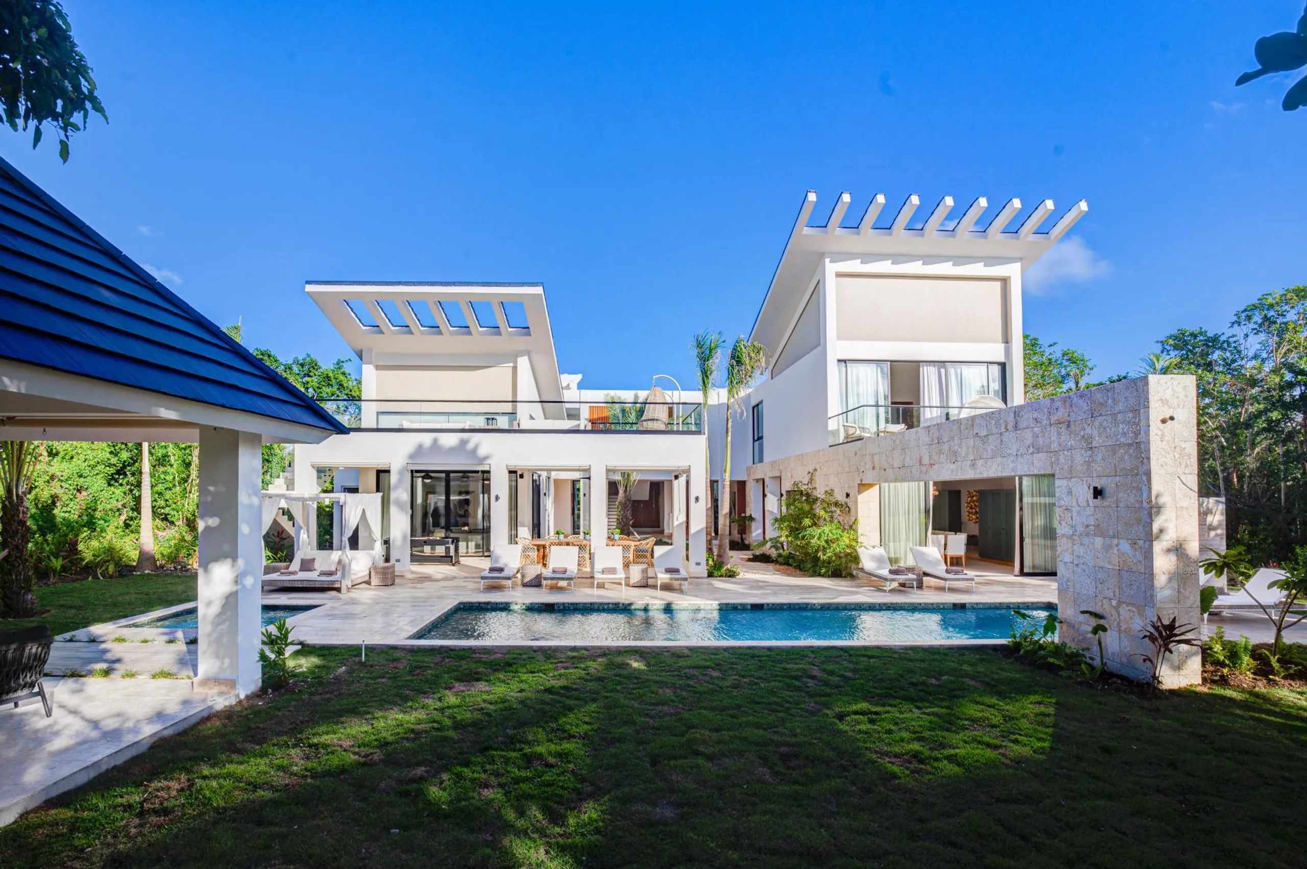Radiant Modern Styled Villa with Private Pool in Punta Cana Resort, Punta Cana