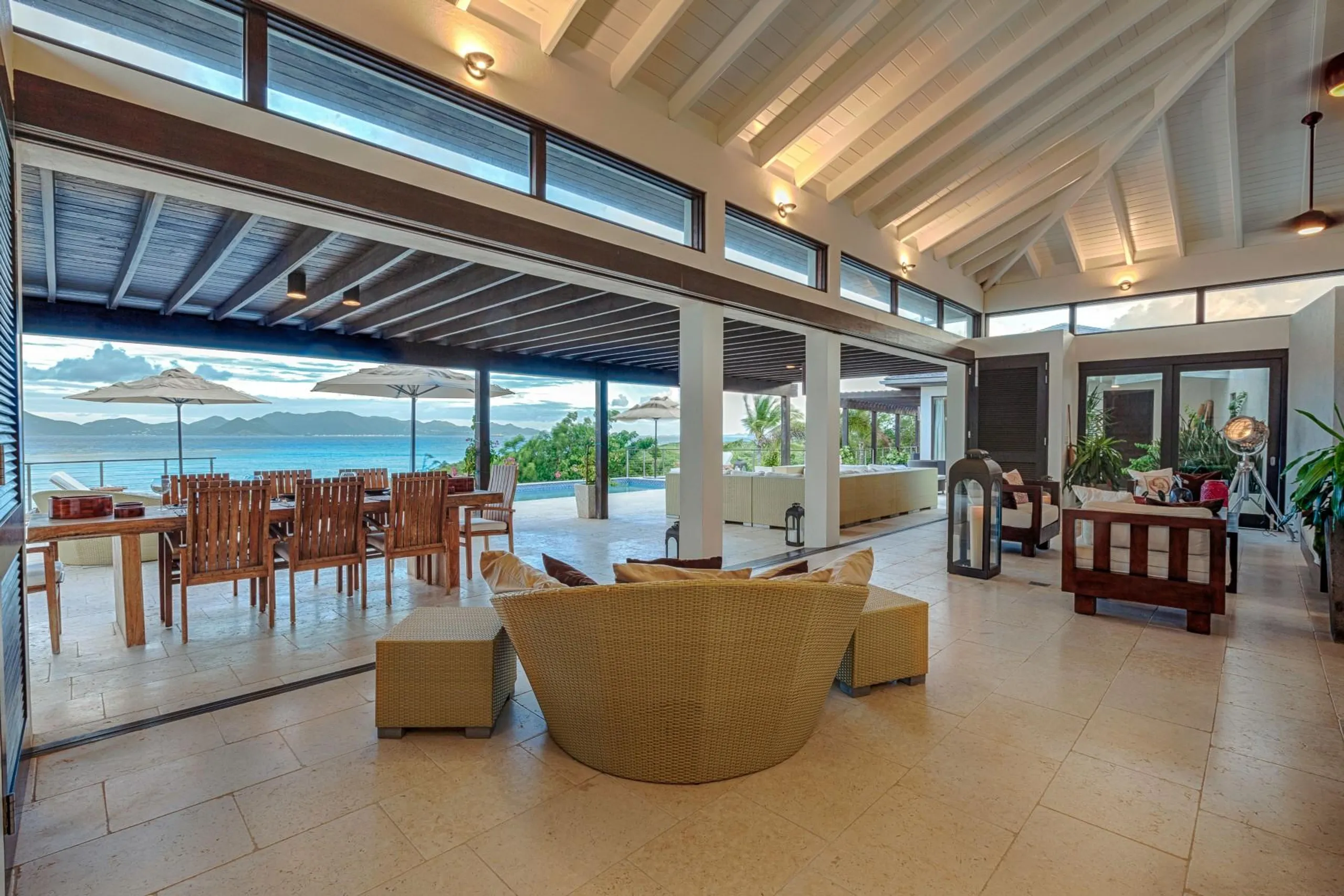 Pocket Listing: Refreshing 4-bedroom Villa With Caribbean Sea Views — photograph 7