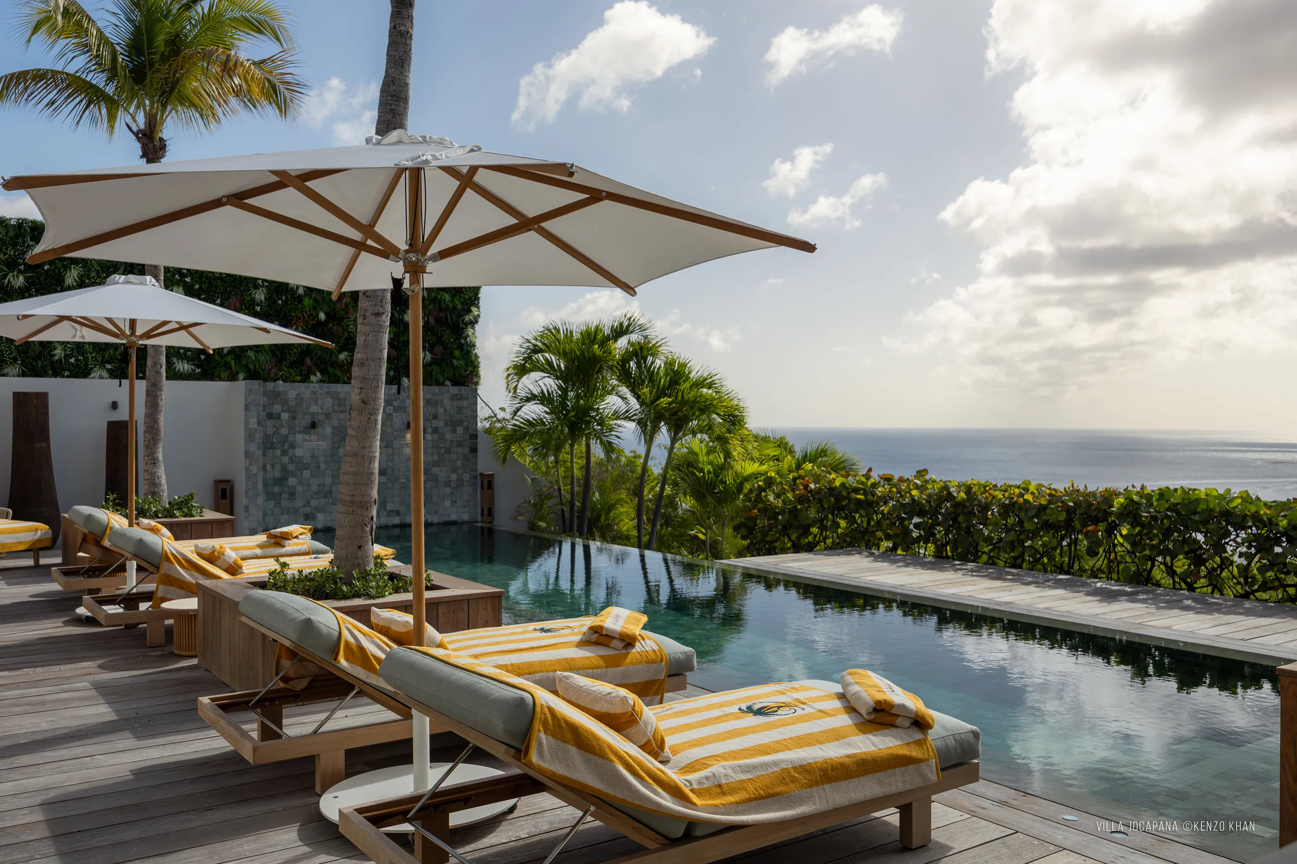 Graceful St. Barth Villa with Heated Pool & Sunset Views — photograph 3