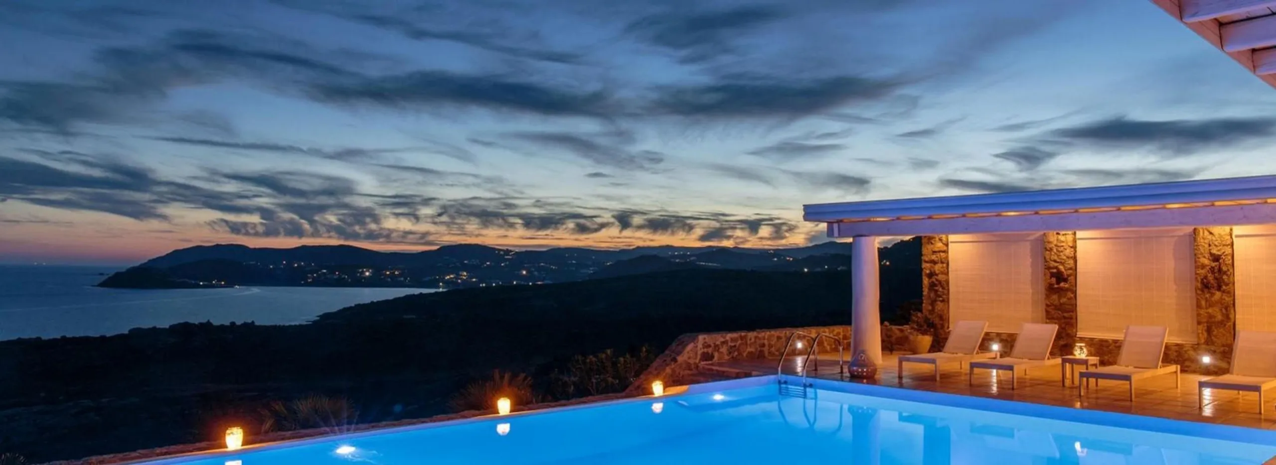 Sumptuous Mykonos Villa with Infinity Pool,  and Panoramic Aegean Views — photograph 6