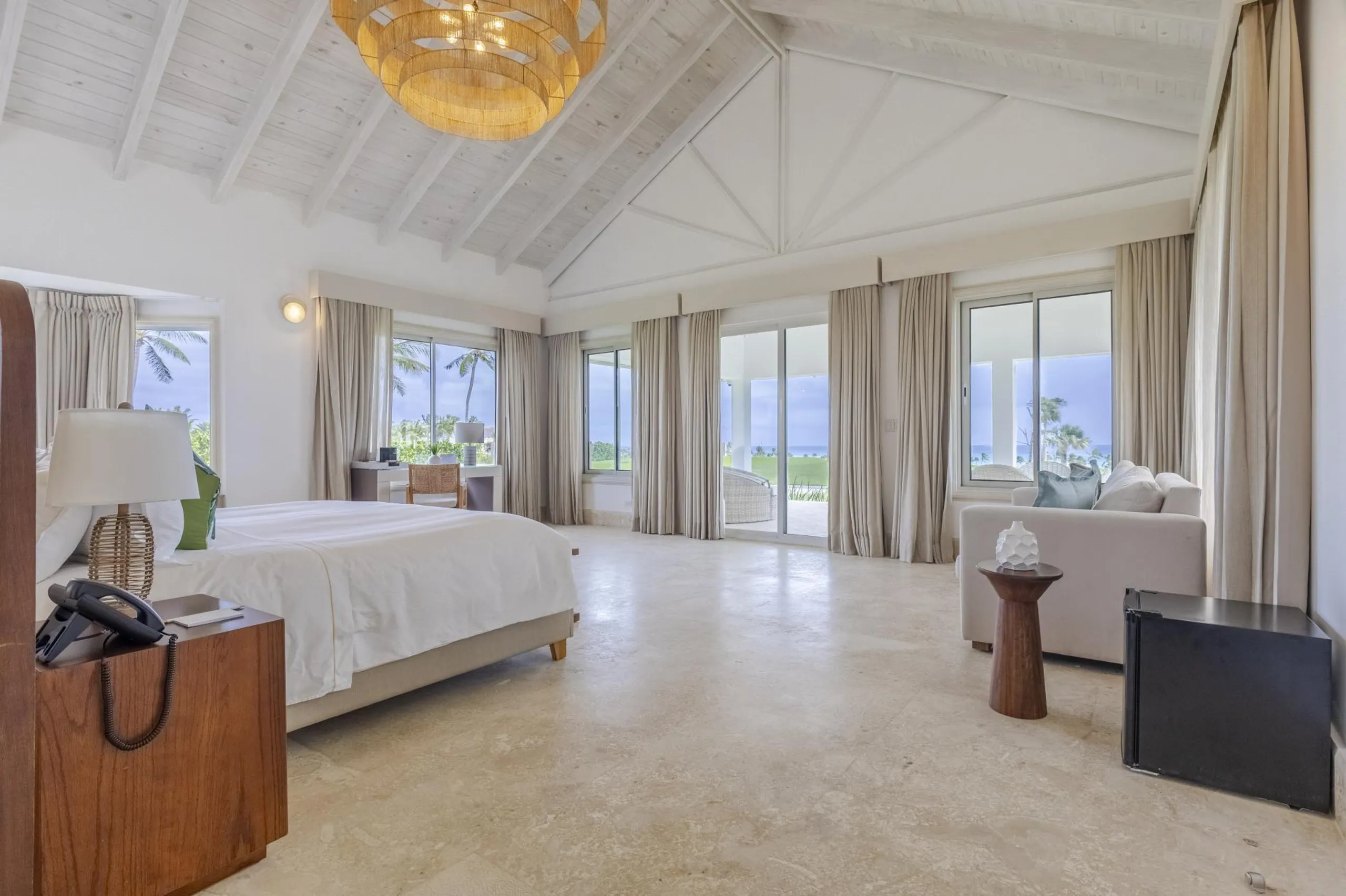 Founders Villa with Private Pool and Sea Views — photograph 12