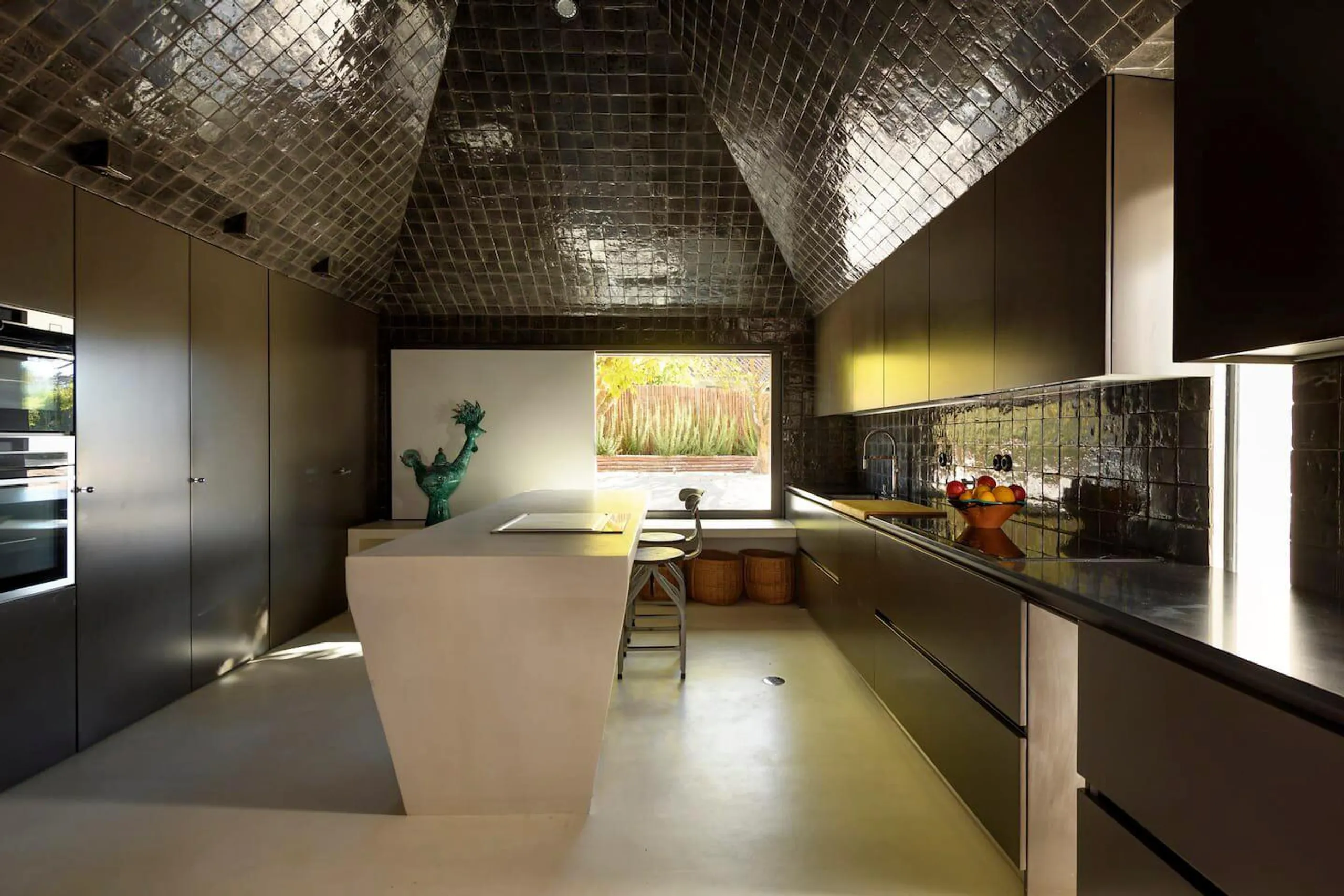Unique Architectural Villa with Private Pool and Stunning Views — photograph 7