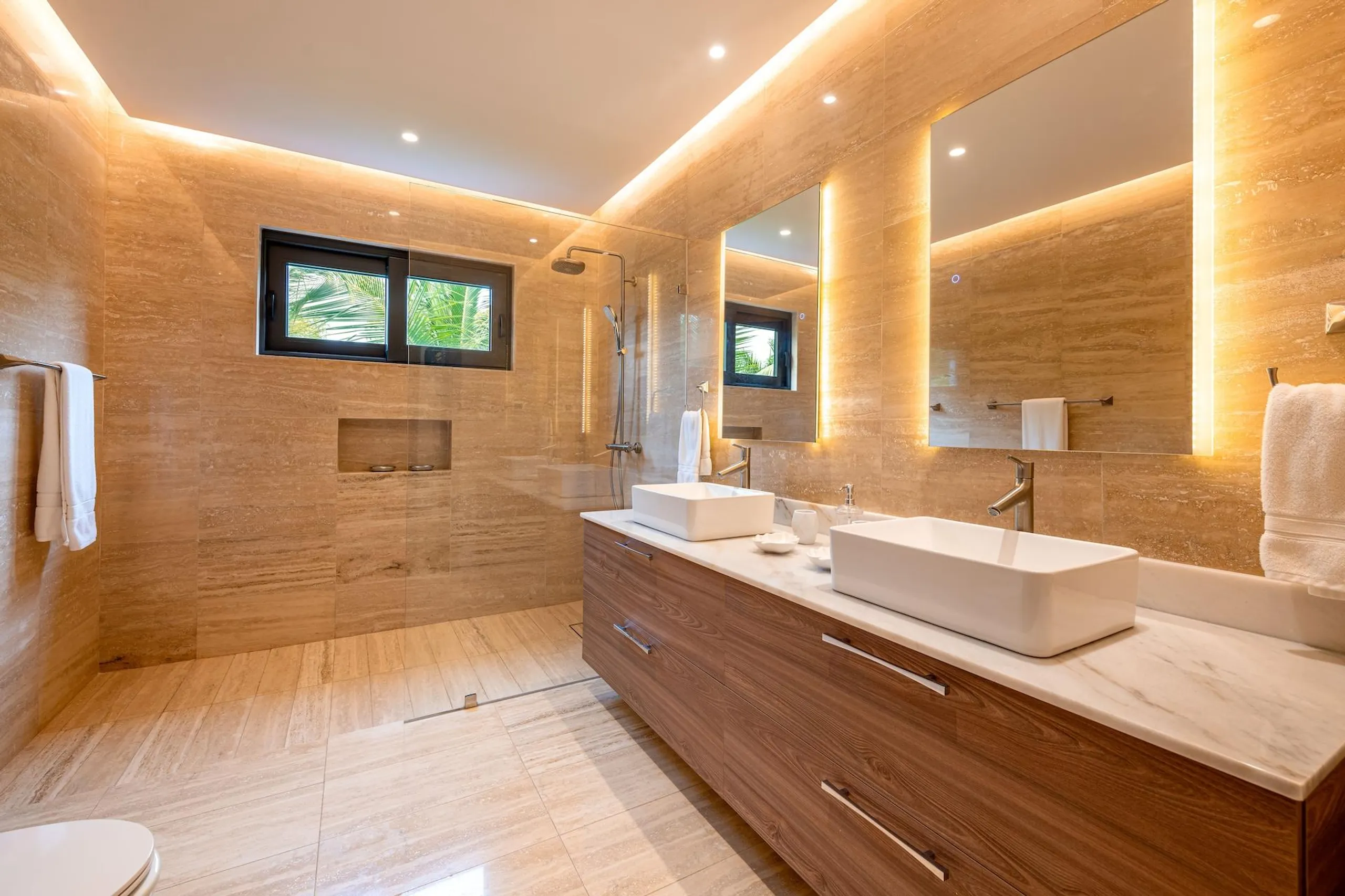 Opulent Charm in Río Arriba with Private Pool and Caribbean Views — photograph 12