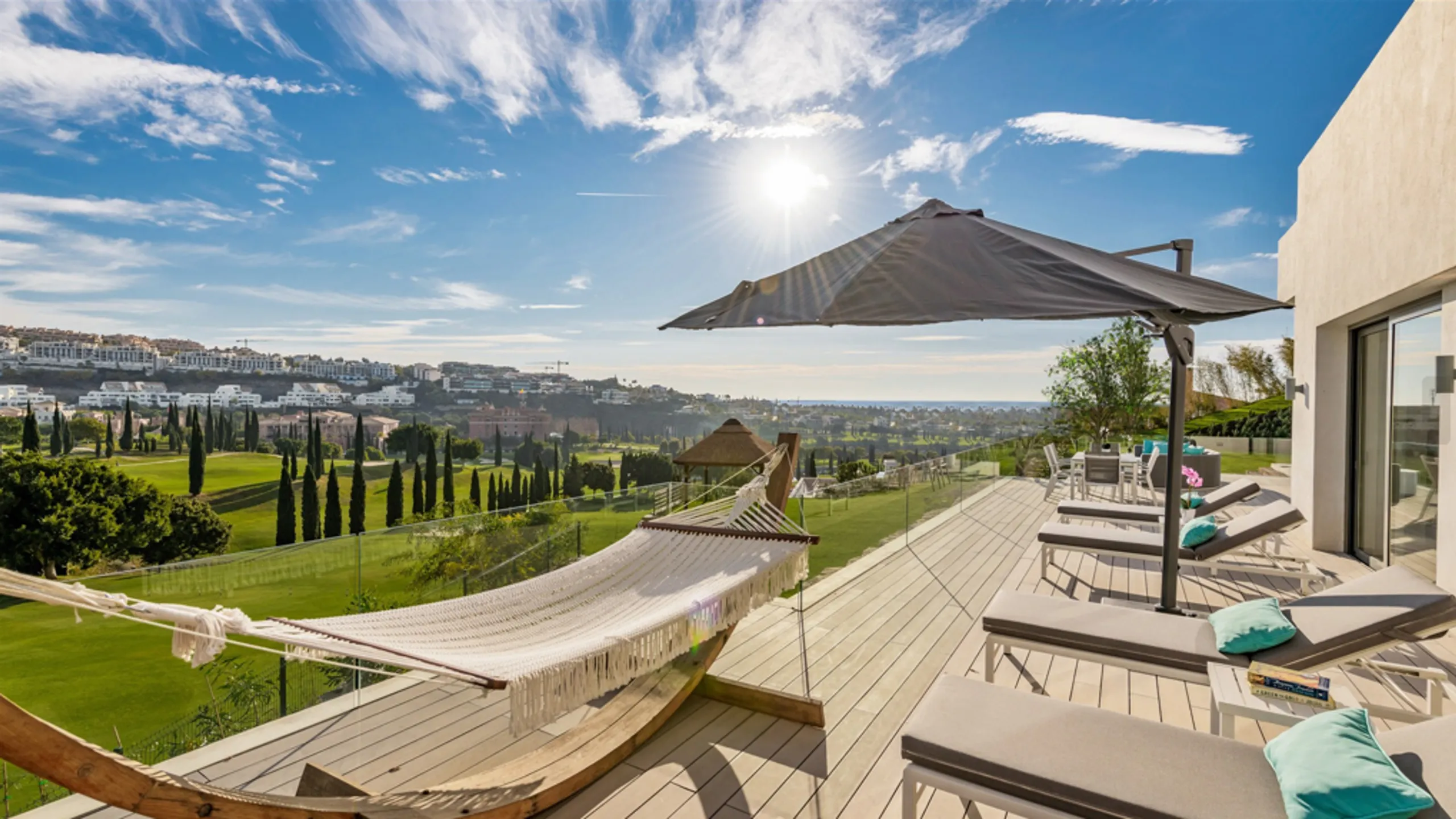 Contemporary 5-Star Escape with Pool, Ocean, and Breathtaking Views VILLAWAY® — photograph 4