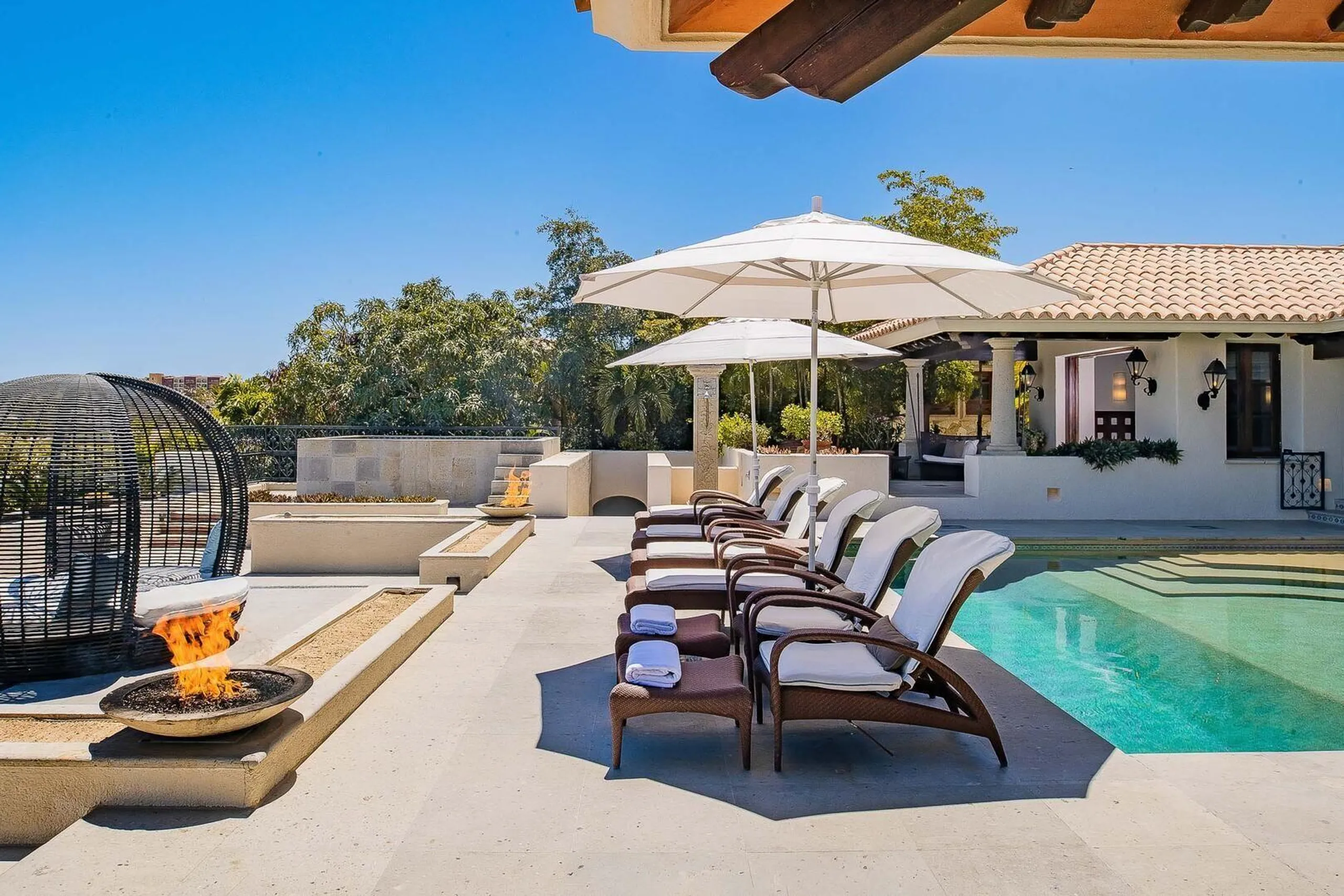 Majestic Cabo Del Sol Estate with Sweeping Ocean Views and Private Pool — photograph 12