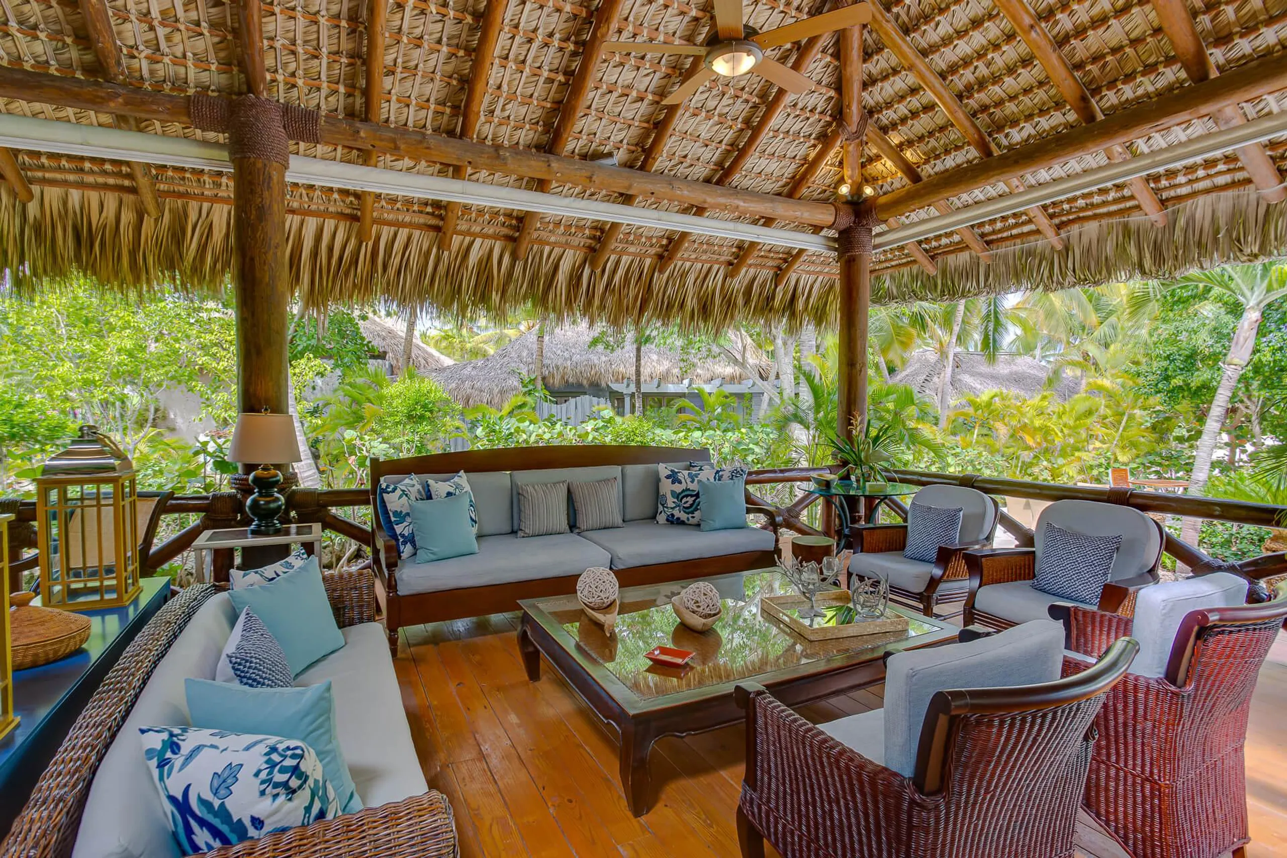 Refined Boutique Villa with Pool, Golf Views, and Beach Club Acces — photograph 7