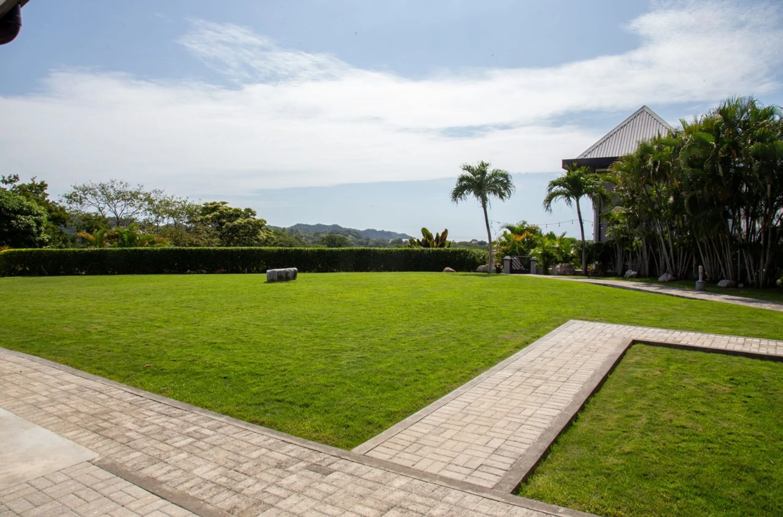Nosara’s Ultimate Private Resort: Tranquil 4-Villa Estate with 3 Pools & Ocean Views and Event-Friendly Spaces — photograph 7