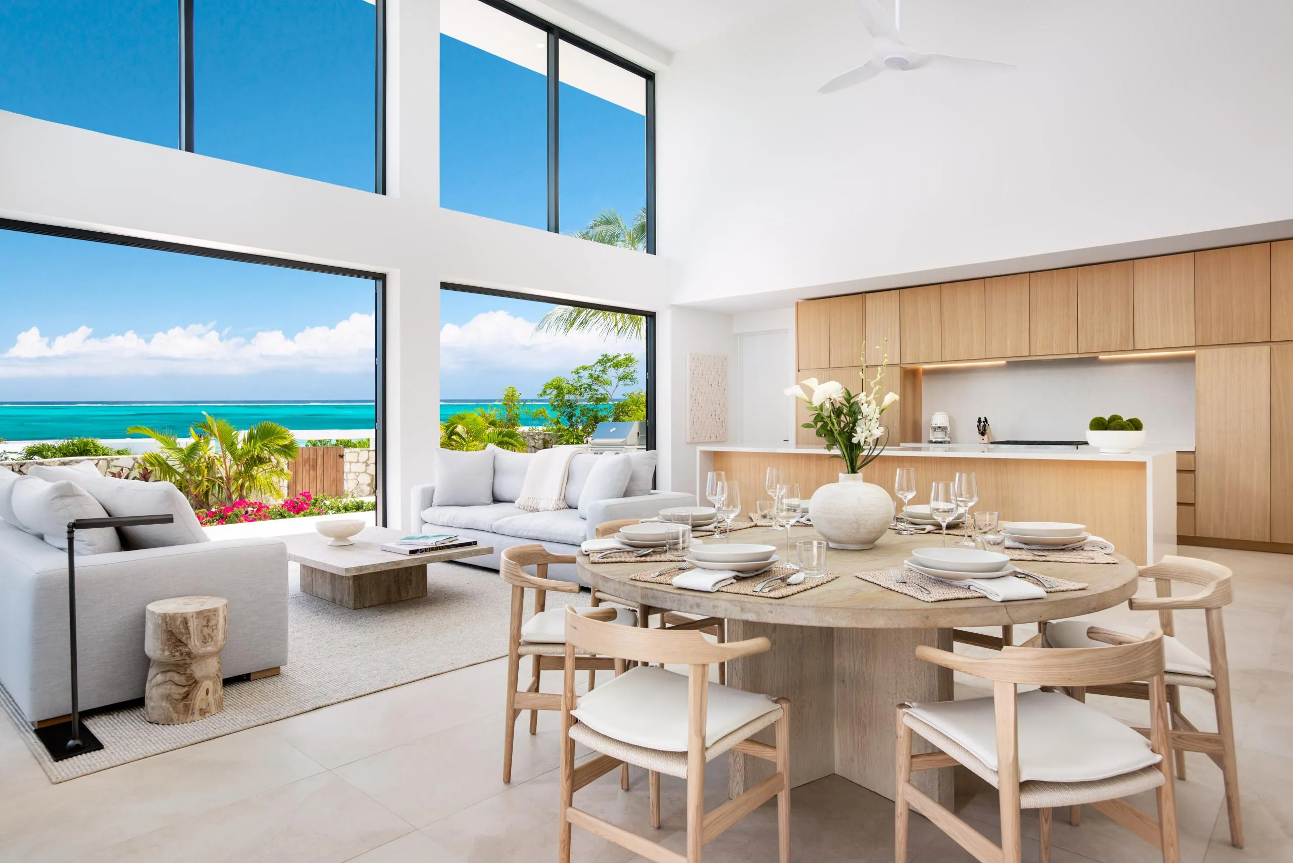 Exhilarating Majestic Villa with Private Pool and Panoramic Views — photograph 9