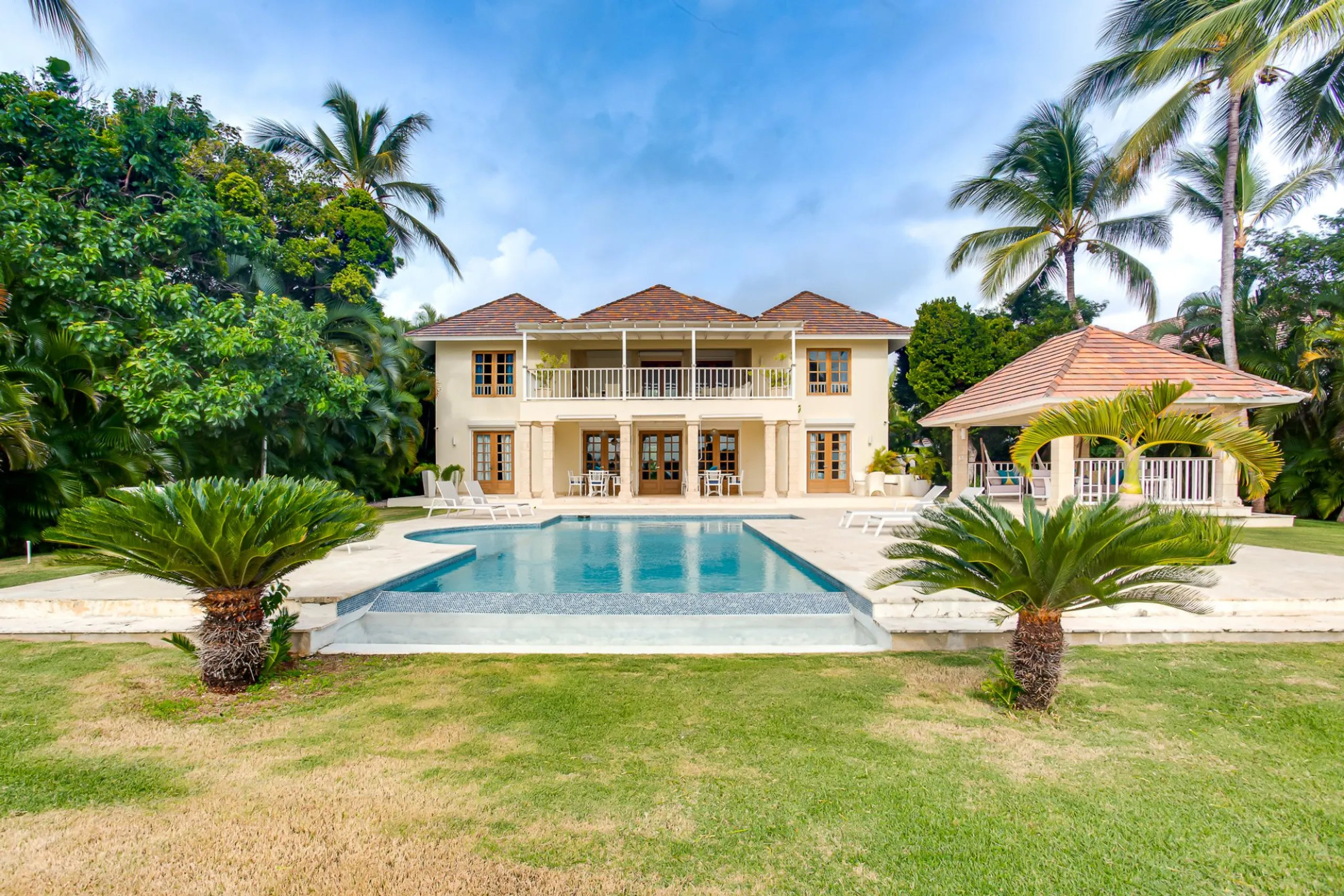Elegant 4BR Villa in Tortuga Bay with Private Pool, Ocean Views & Golf Course — photograph 5