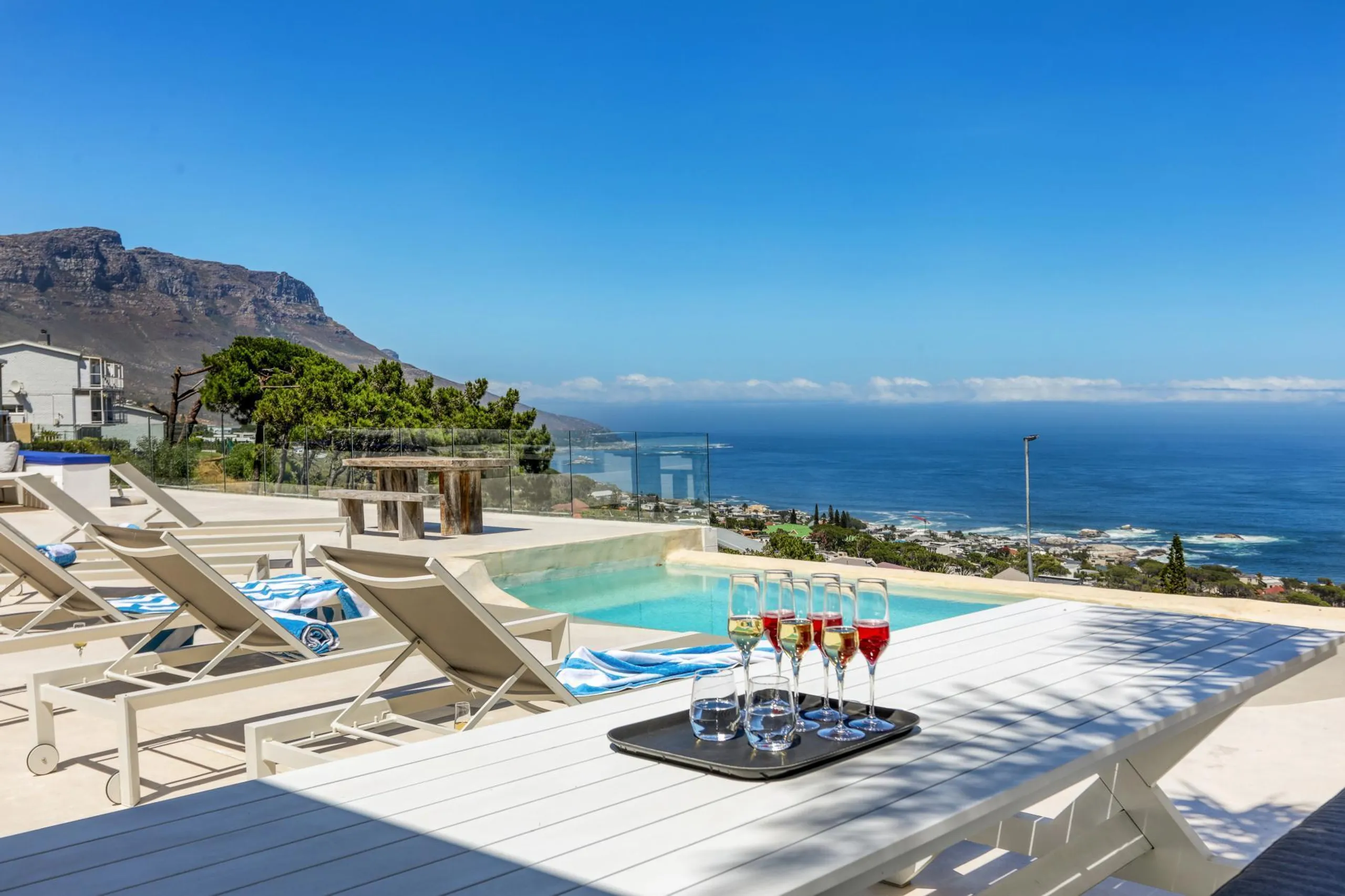 Deluxe Oceanview Villa in Camps Bay with Private Pool and Sun Deck, Western Cape