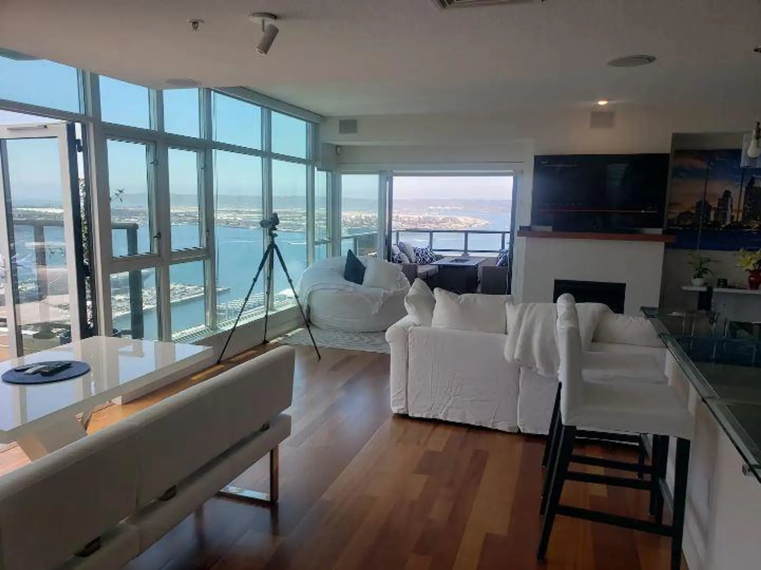 San Diego Ocean View Penthouse with Hot Tub and Amazing Views — photograph 2