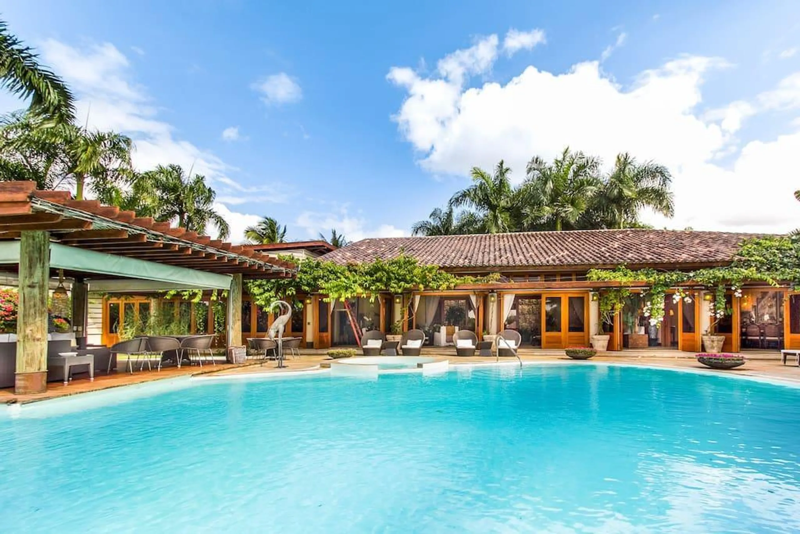Refined Tropical Retreat with Private Pool and Gazebo, La Romana
