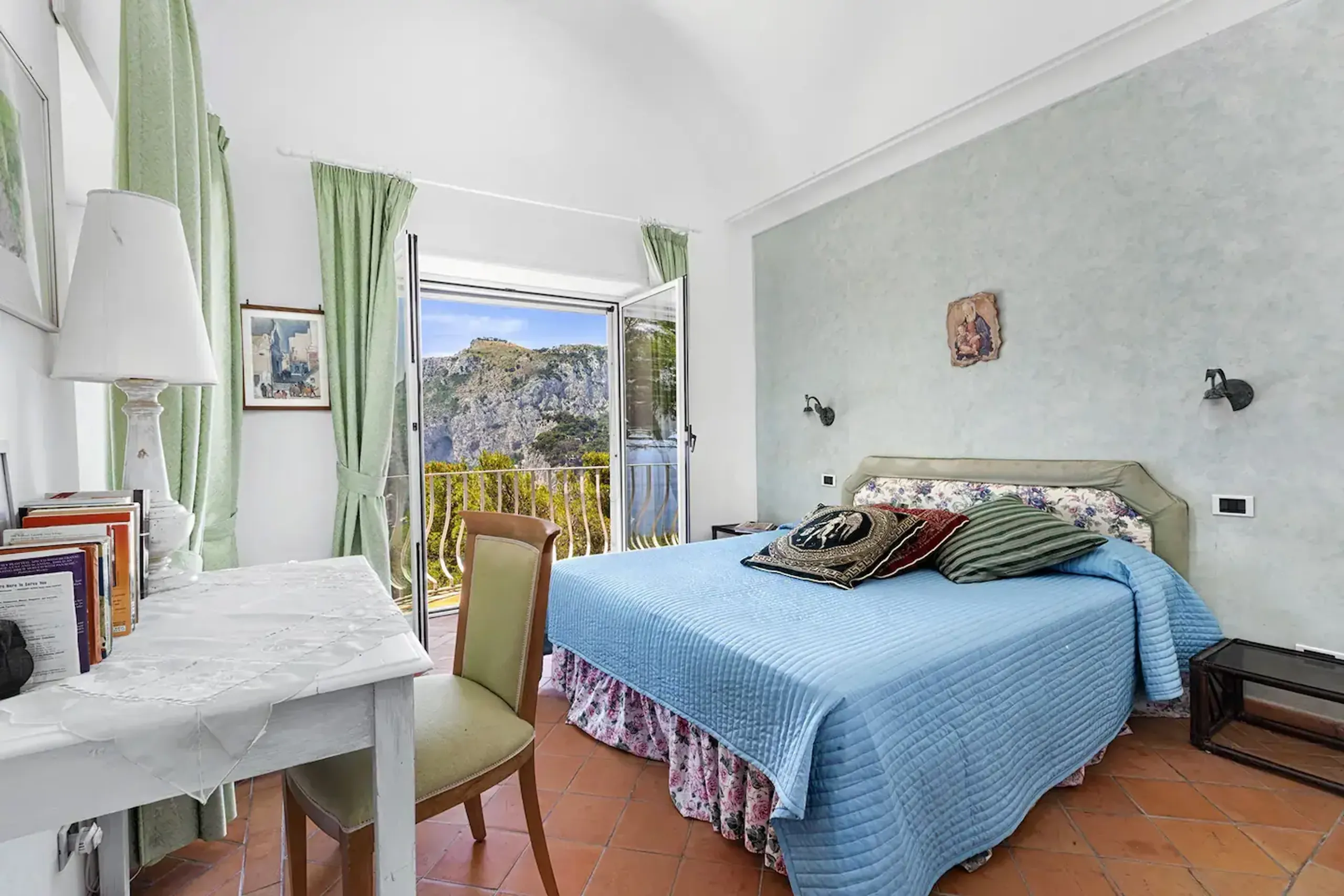 Deluxe Paradise Villa with Pool and Breathtaking Sea Views — photograph 10