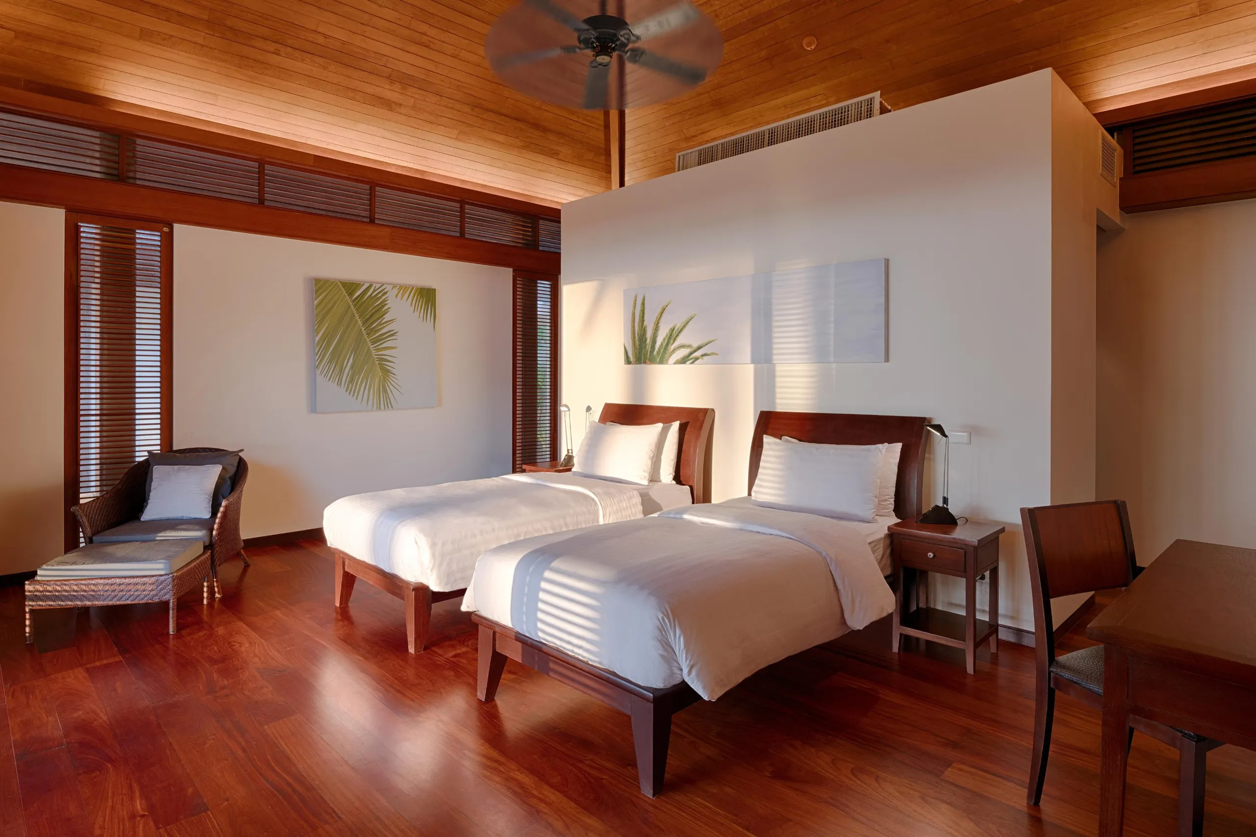 Prestige 7BR Oasis with Thai-inspired pavilions, 25 meter Pool and Garden Views — photograph 12