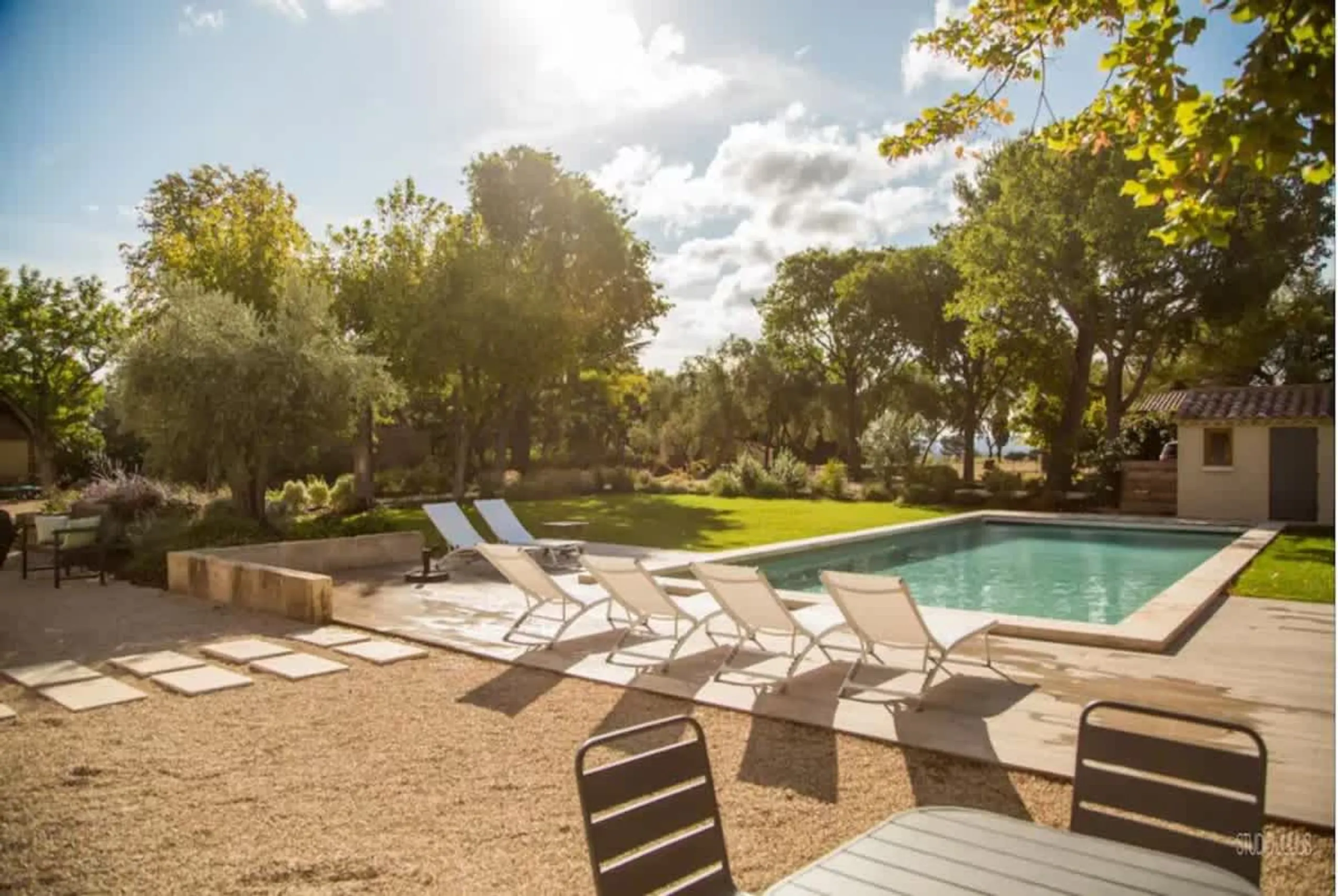 Indulgent 7BR Villa with Heated Pool and 3,000 m² Garden — photograph 3
