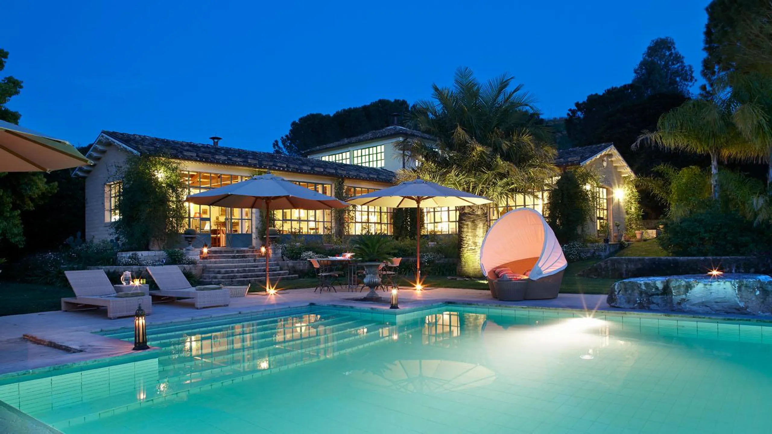 Sensational Sicily Villa with Private Pool and Lush Vineyard Views, Castiglione Di Sicilia