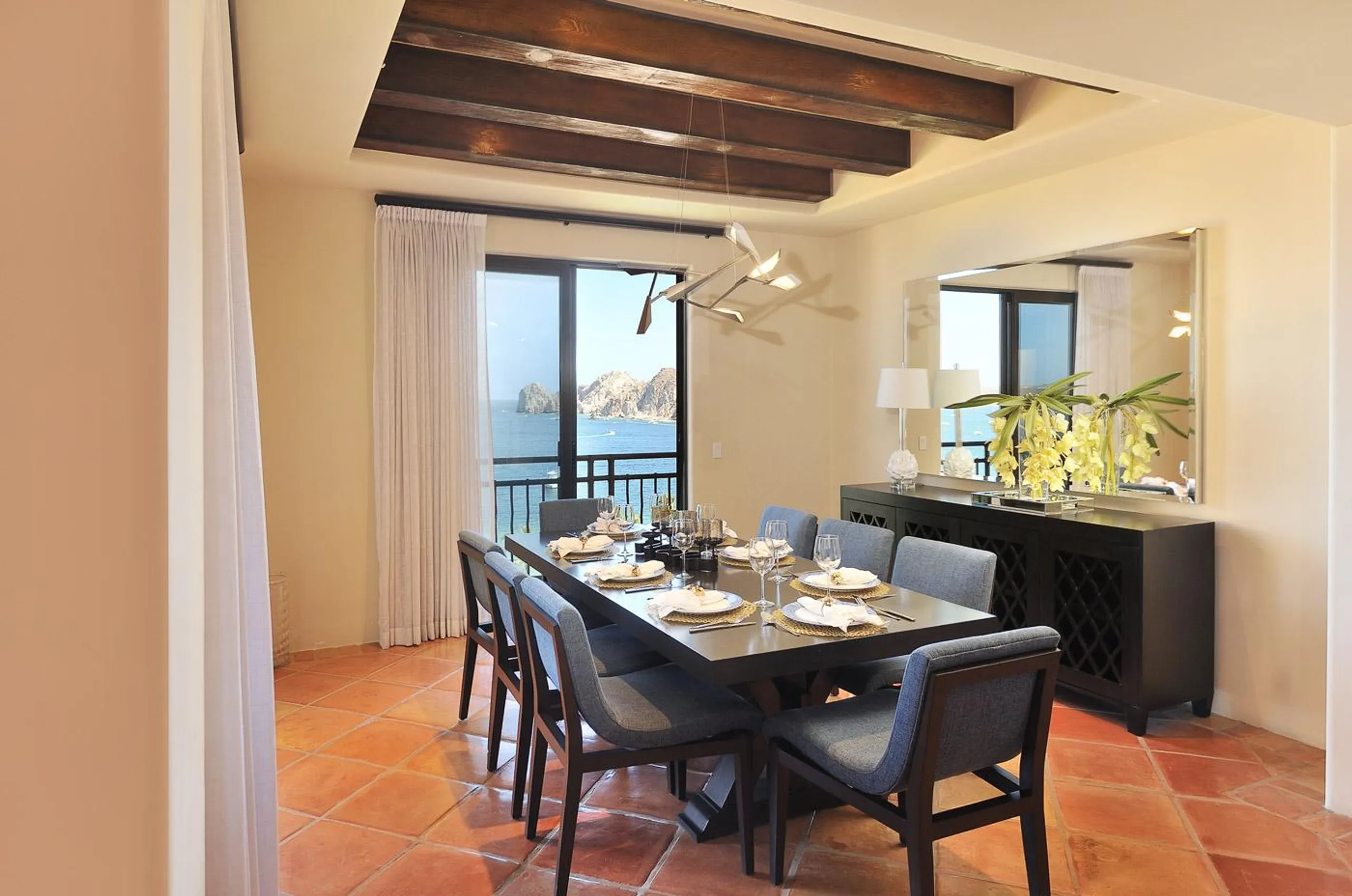 Penthouse with Sensational Sea of Cortez Views and Multiple Terraces — photograph 7