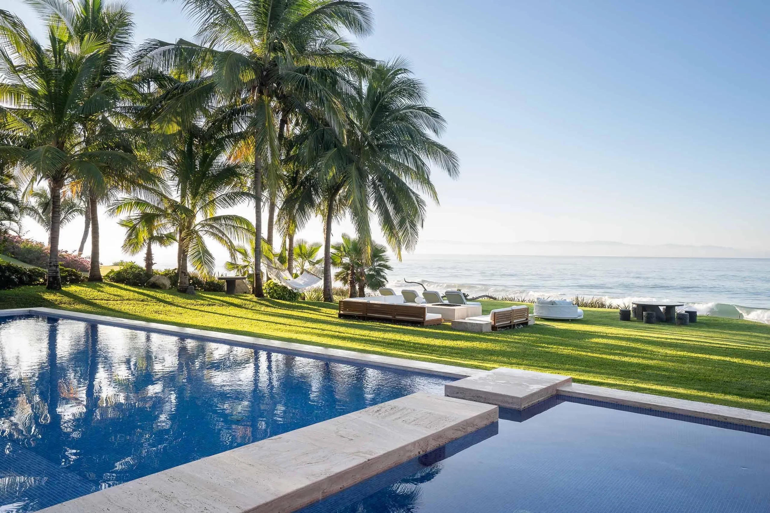 Iconic Punta Mita Villa by Pepe de Yturbe with Private Beach & Sunset Views — photograph 4