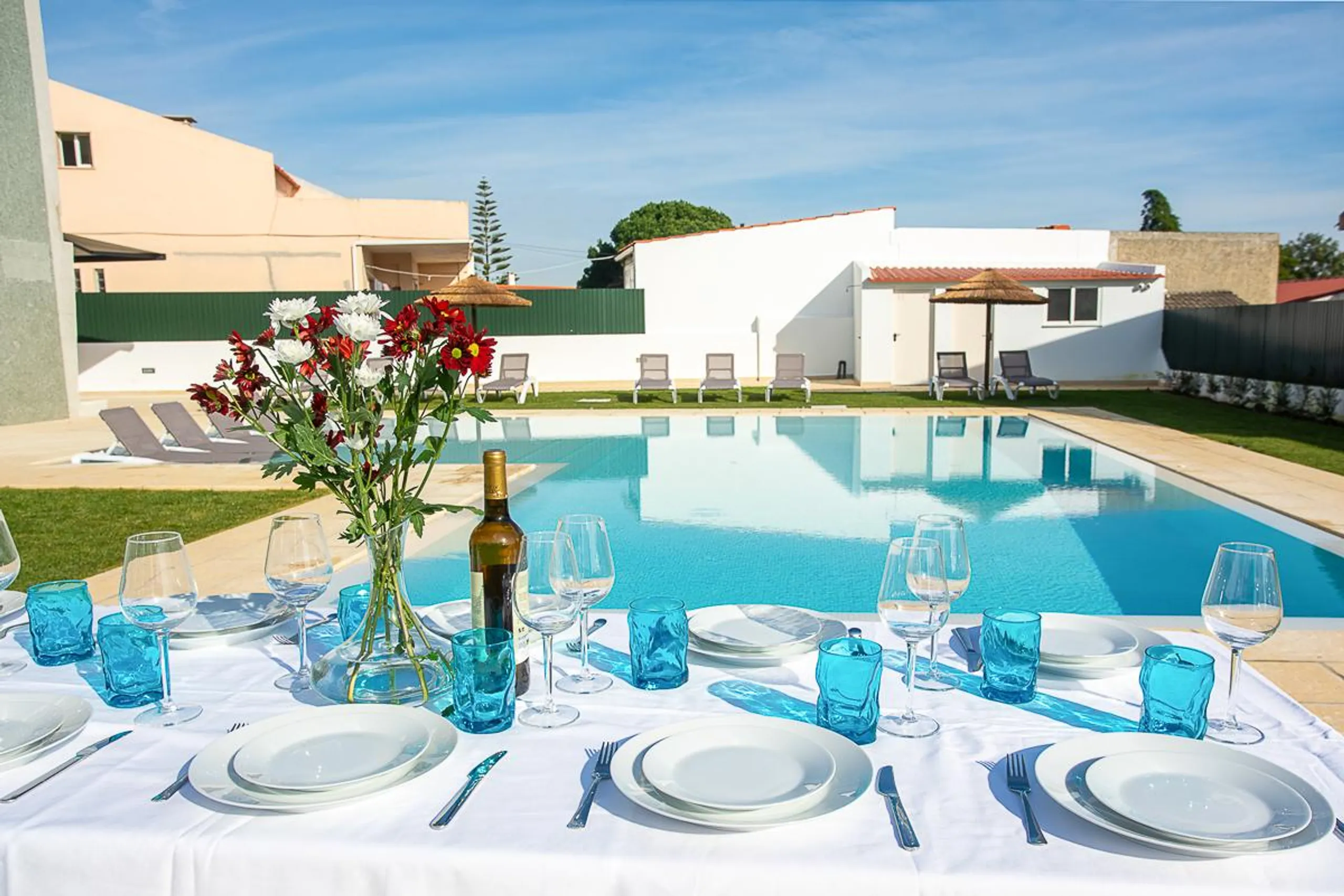 Impeccable 9 Bedroom Villa with Private Heated Pool and Beach Access — photograph 3