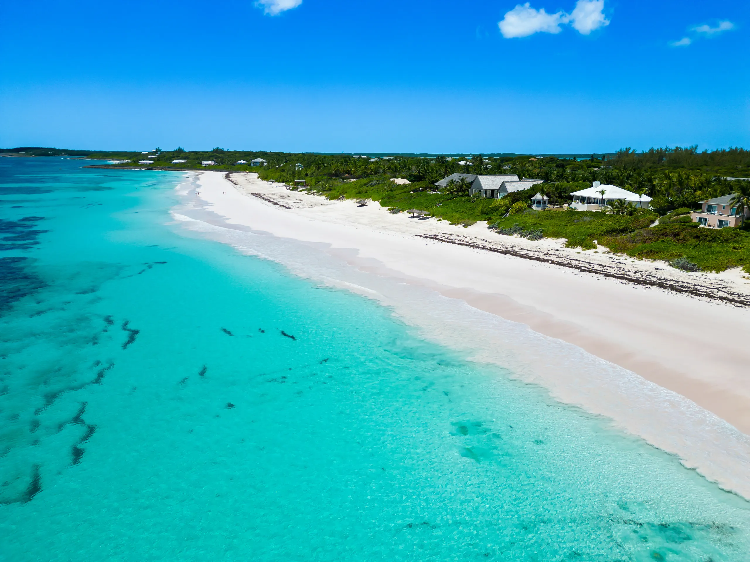 Meticulously Decorated Harbour Island Villa with Private Pool on Pink Sands — photograph 9