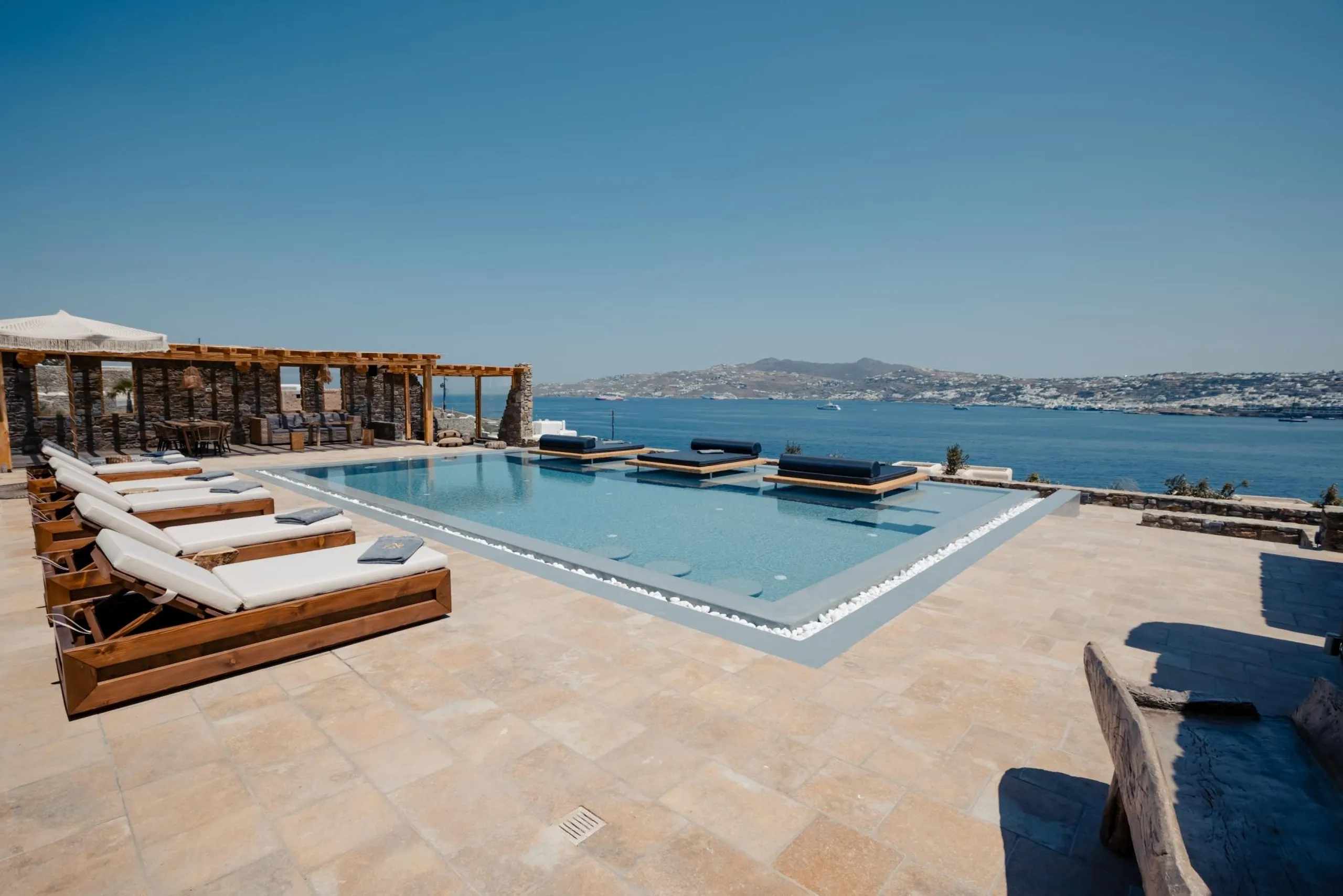 Stylish Mykonos Retreat with Private Pool and Sun Deck, South Aegean
