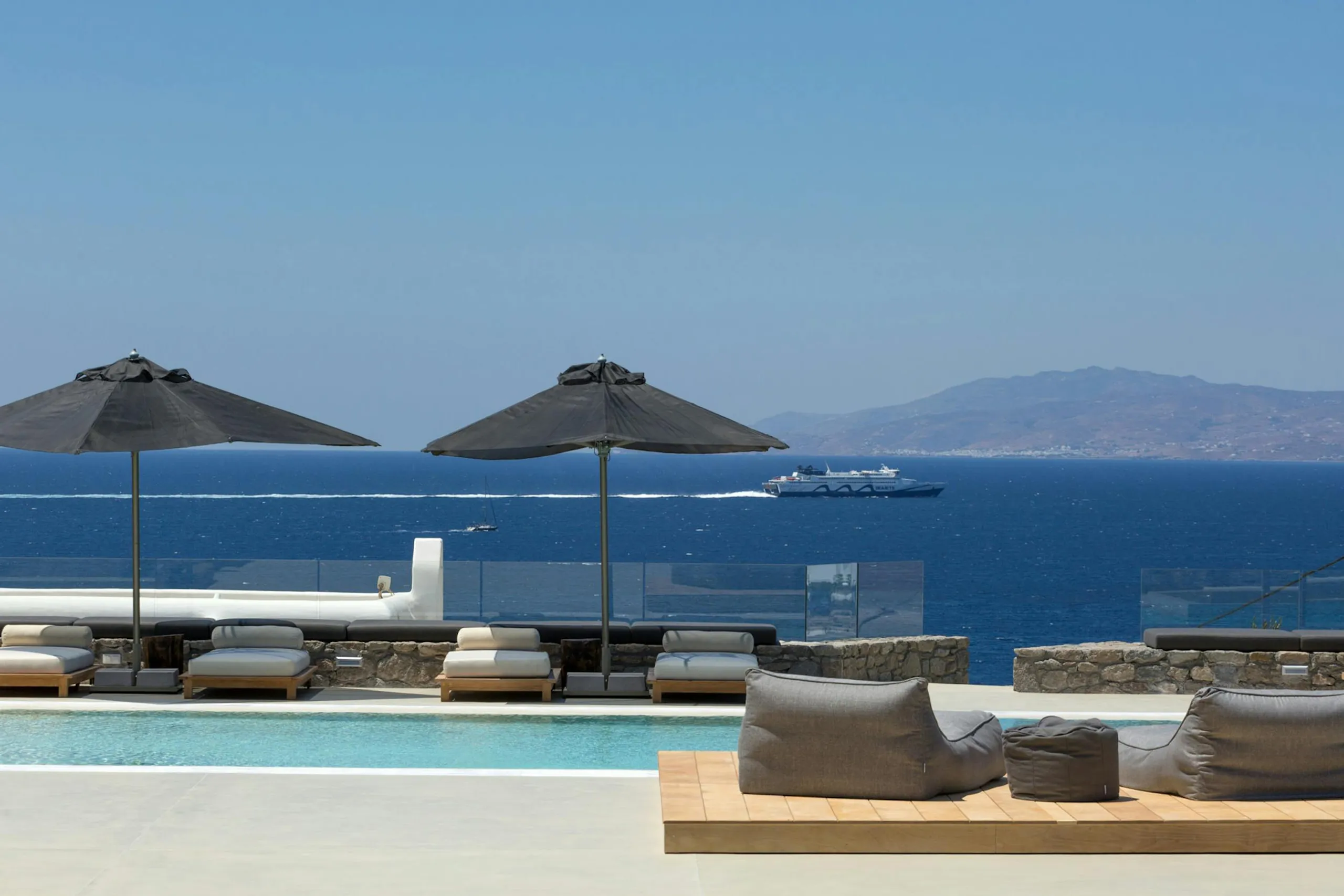 Breathtaking Ocean-Breeze Villa with Private Pool and Gazebo — photograph 4