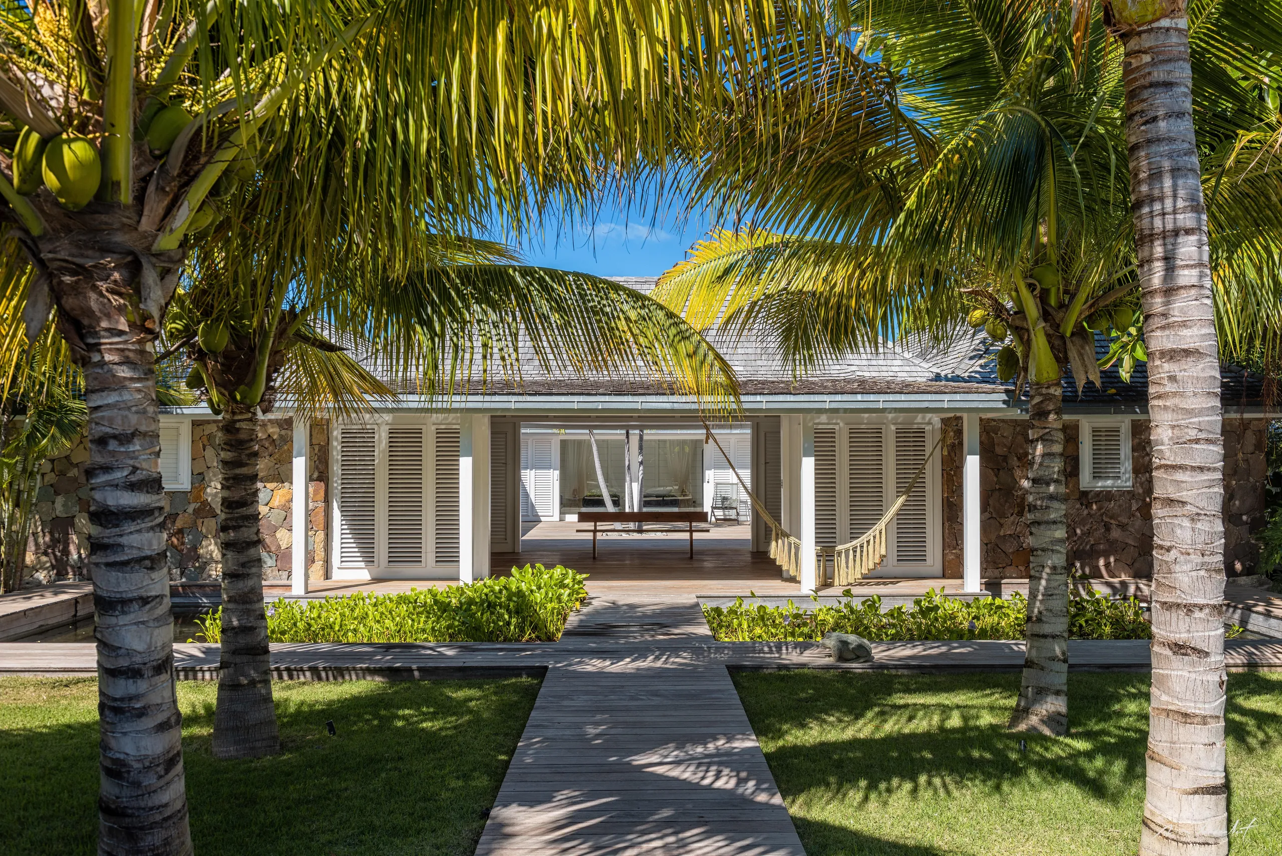 Serene and Beautiful Villa with Private Pool in Paradise — photograph 9