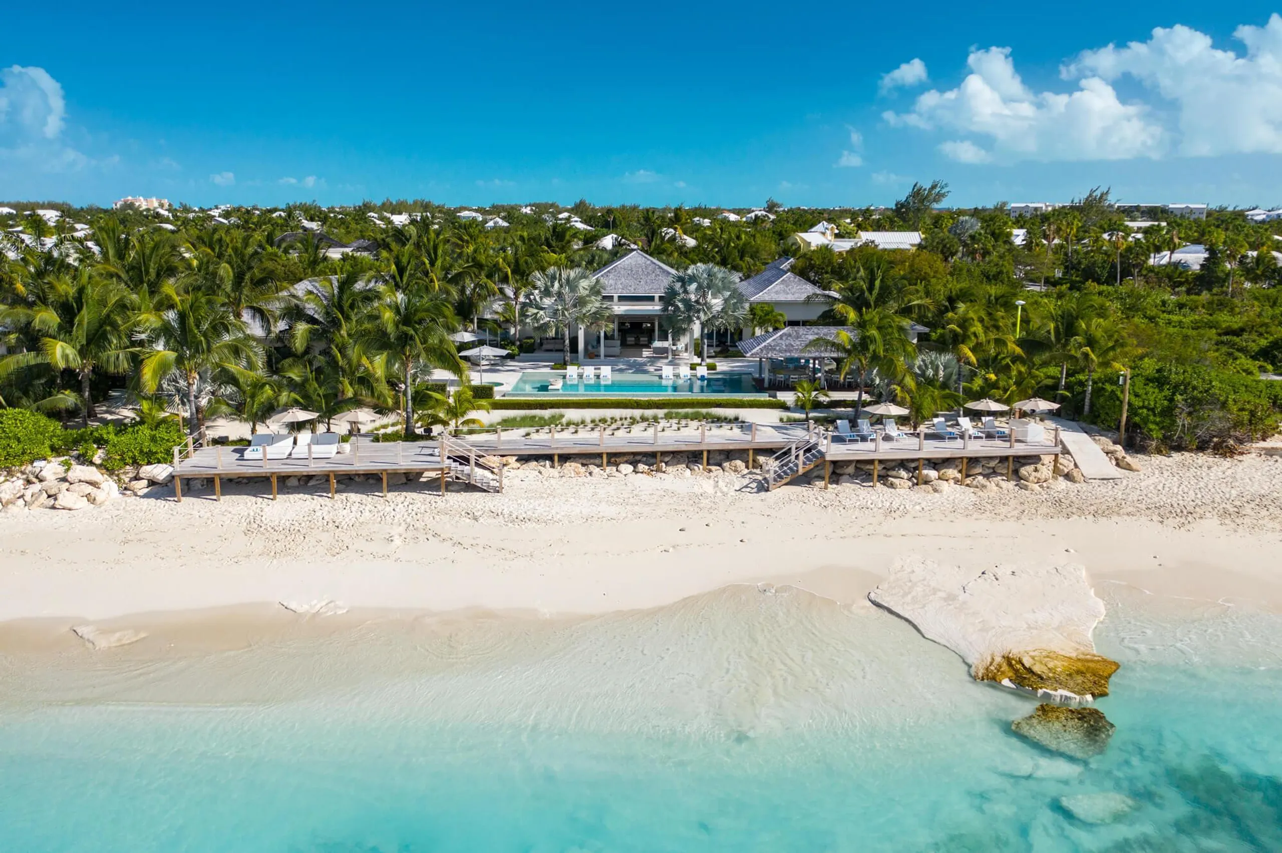 Grace Bay Delight Ultra Luxe Ocean Front Estate with Private Pool — photograph 7