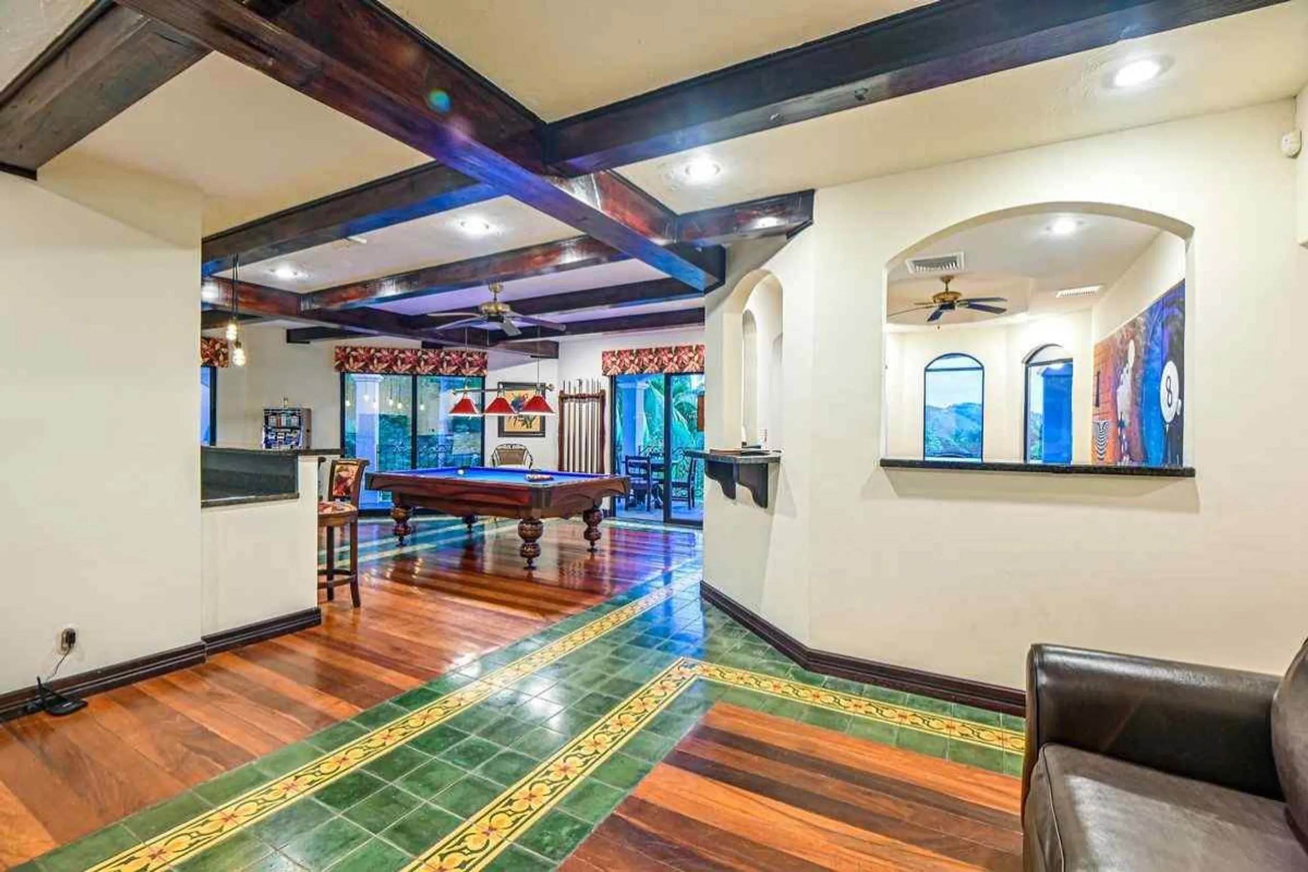 Tranquil Hillside Villa with Private Pool — photograph 9