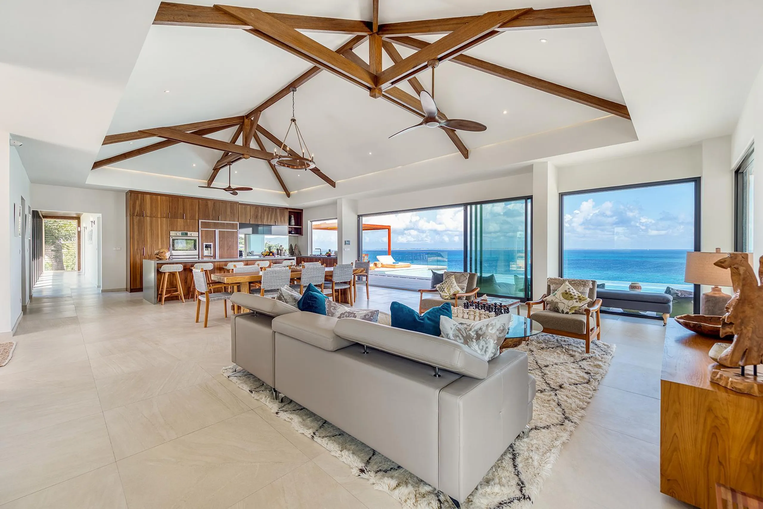 Exquisite Tranquility: A Villa Oasis with Breathtaking Ocean Panoramas — photograph 9