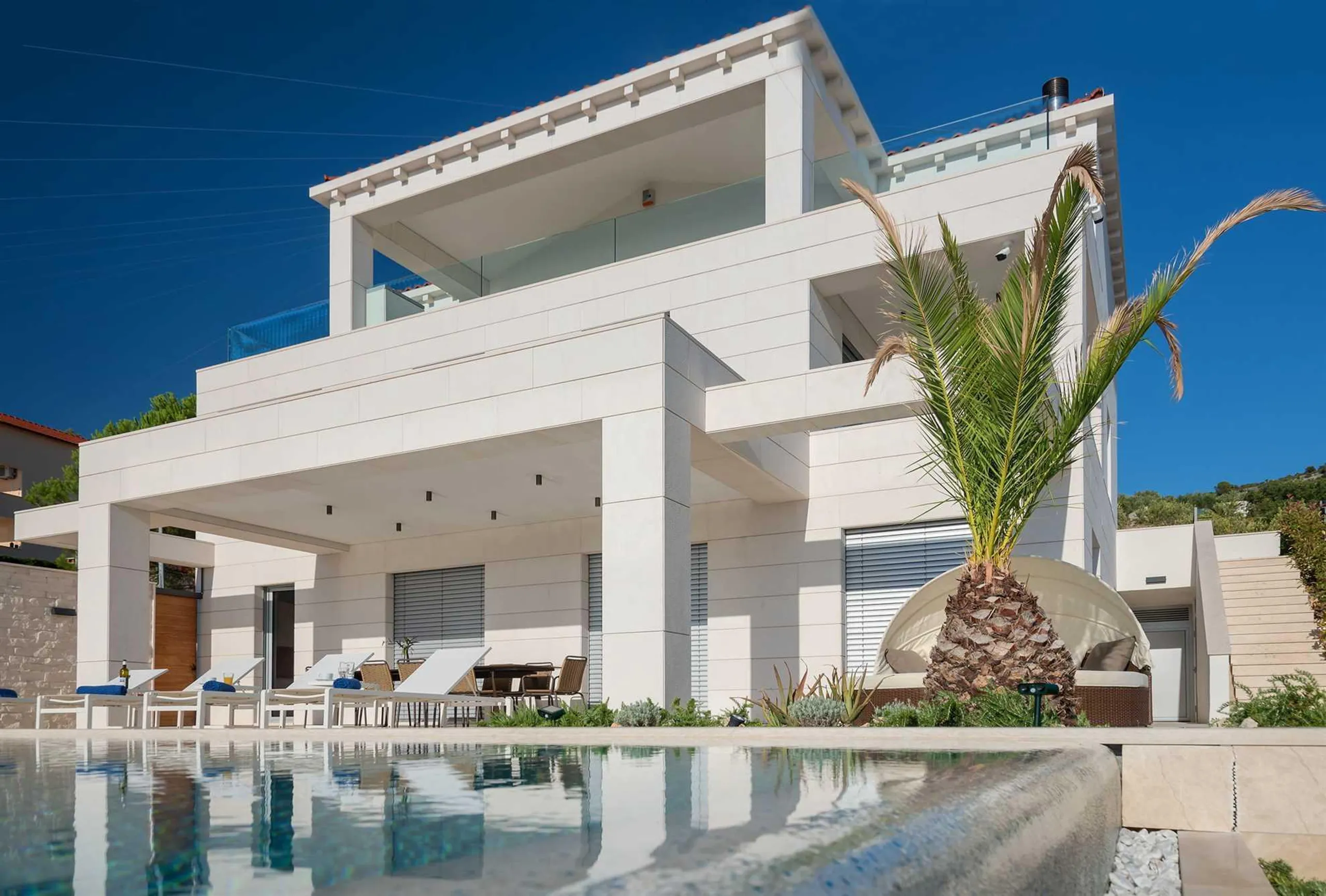 Luxury Villa with Infinity Pool and Breathtaking Panorama of Rogoznica's Peninsula — photograph 7