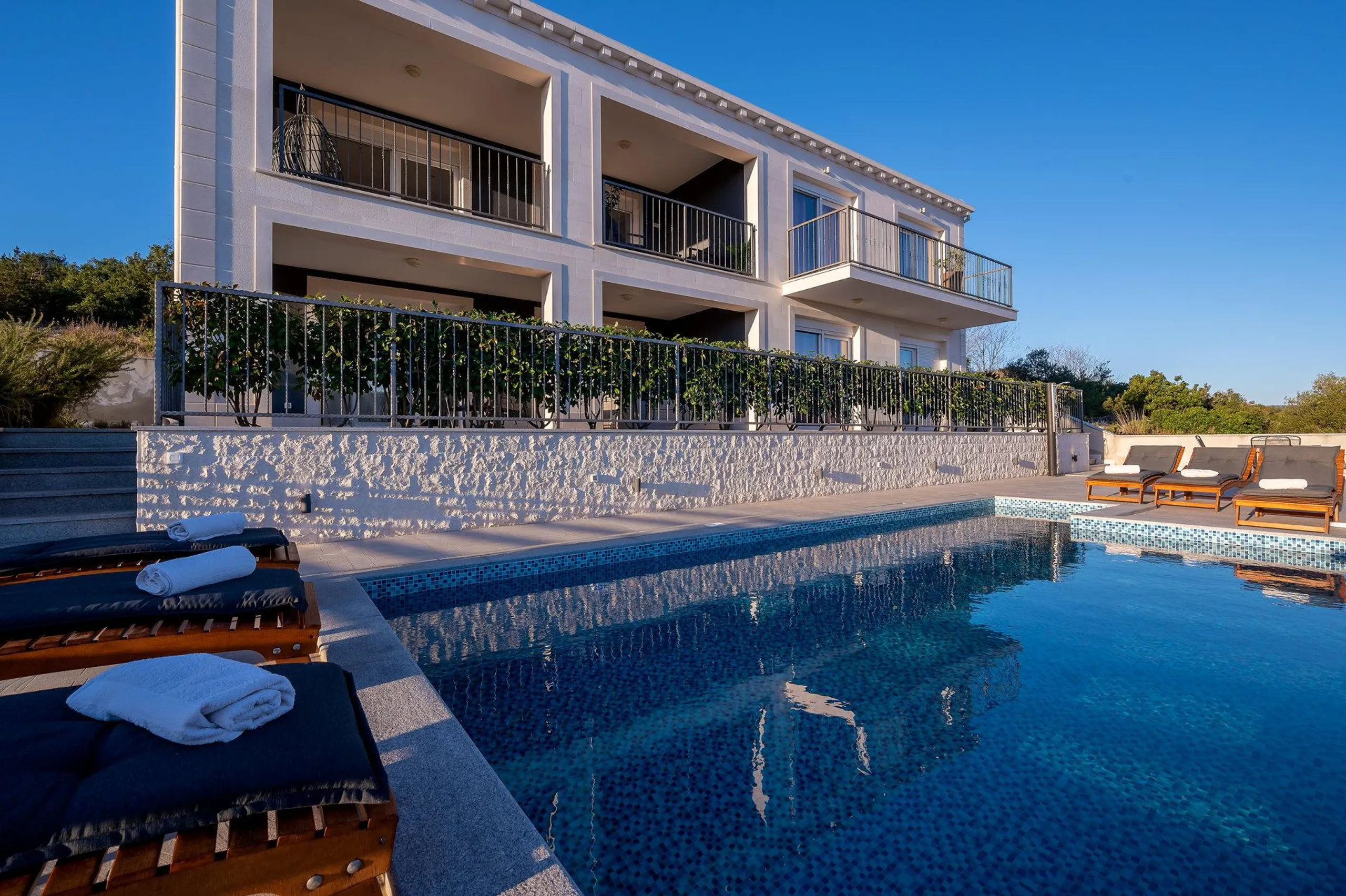 Ornate Villa with Pool and Panoramic Views in Lumbarda, Korcula — photograph 6