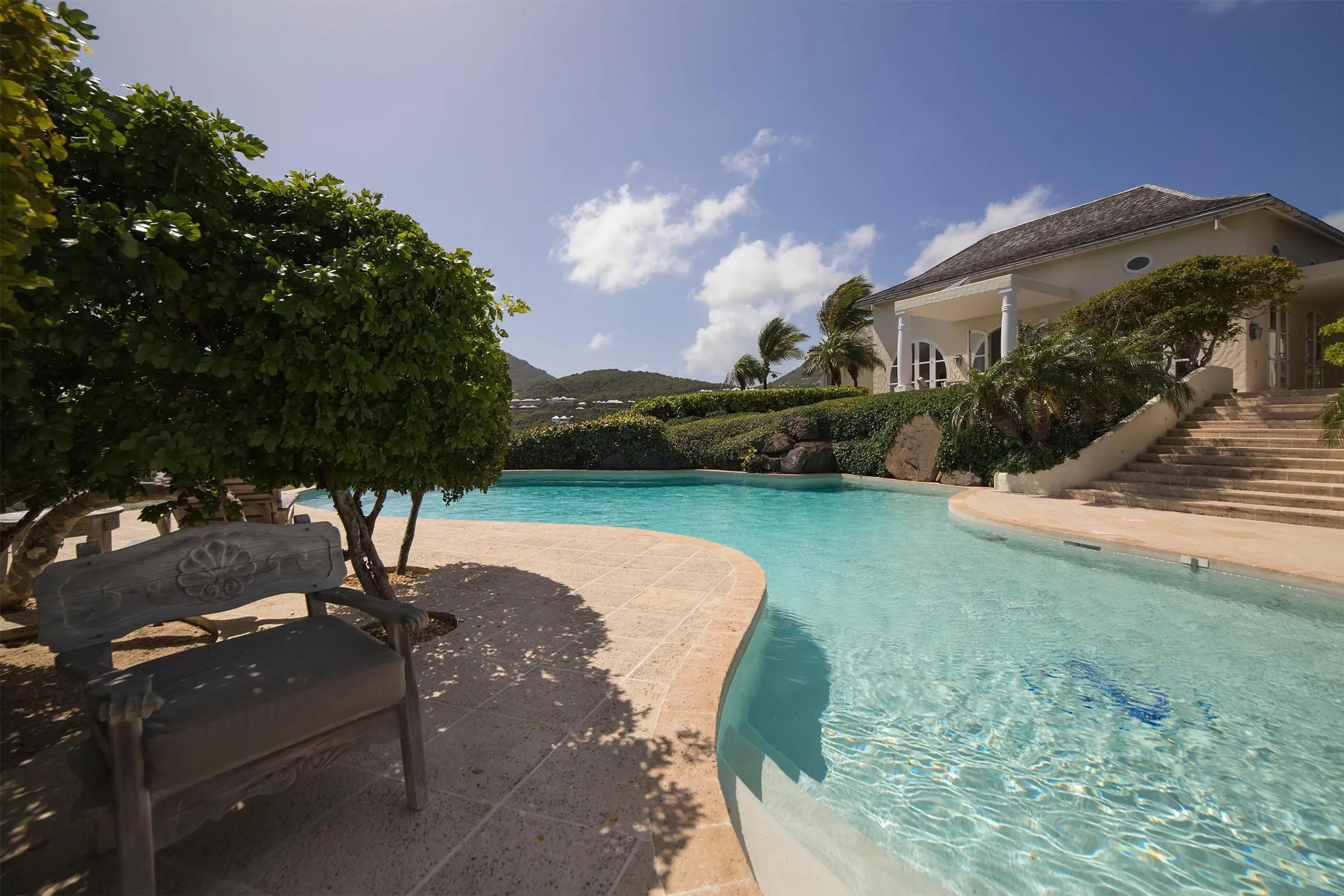 Elegant Seaview Villa with Private Pool and Garden Grounds — photograph 4
