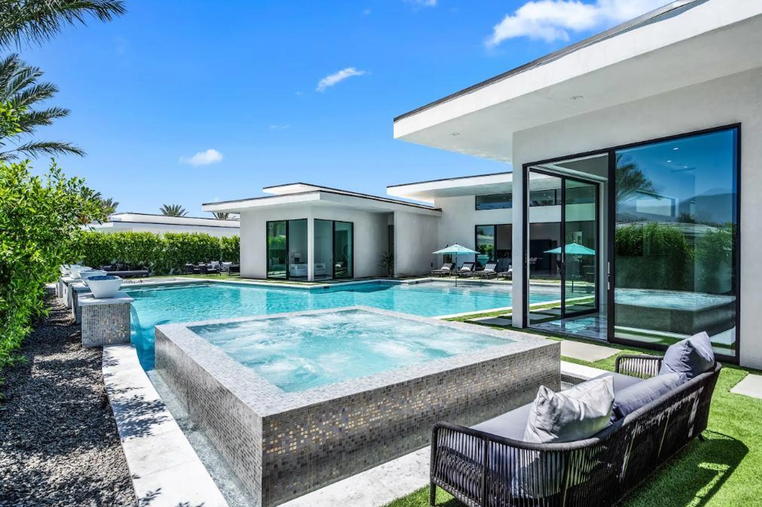 Chic Modern Villa with Private Pool and Next to Madison Club & Polo Grounds, Coachella