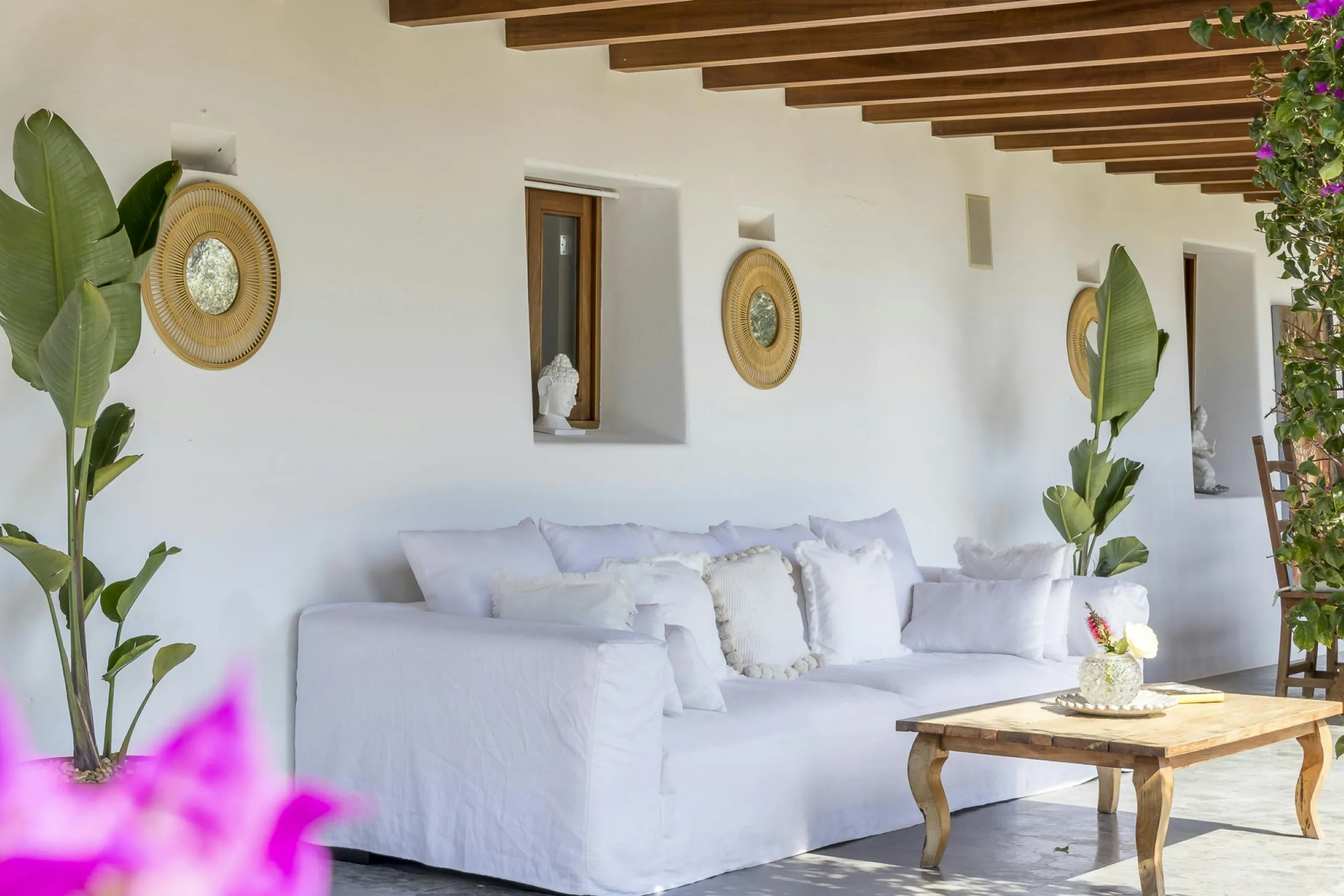 Resplendent Spanish Estate in Ibiza with Private Pool and Garden Grounds — photograph 8